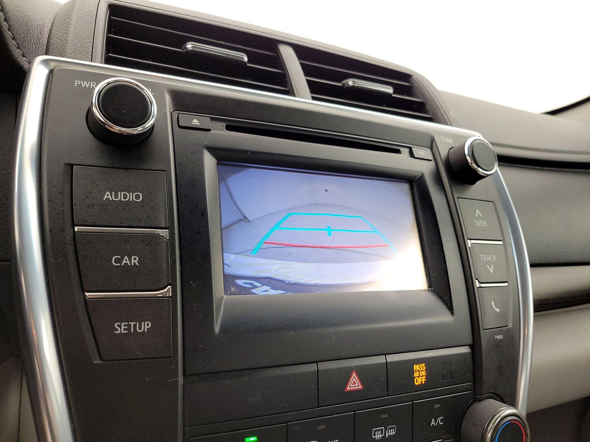 Thumbnail: 2015 Toyota Camry - 14