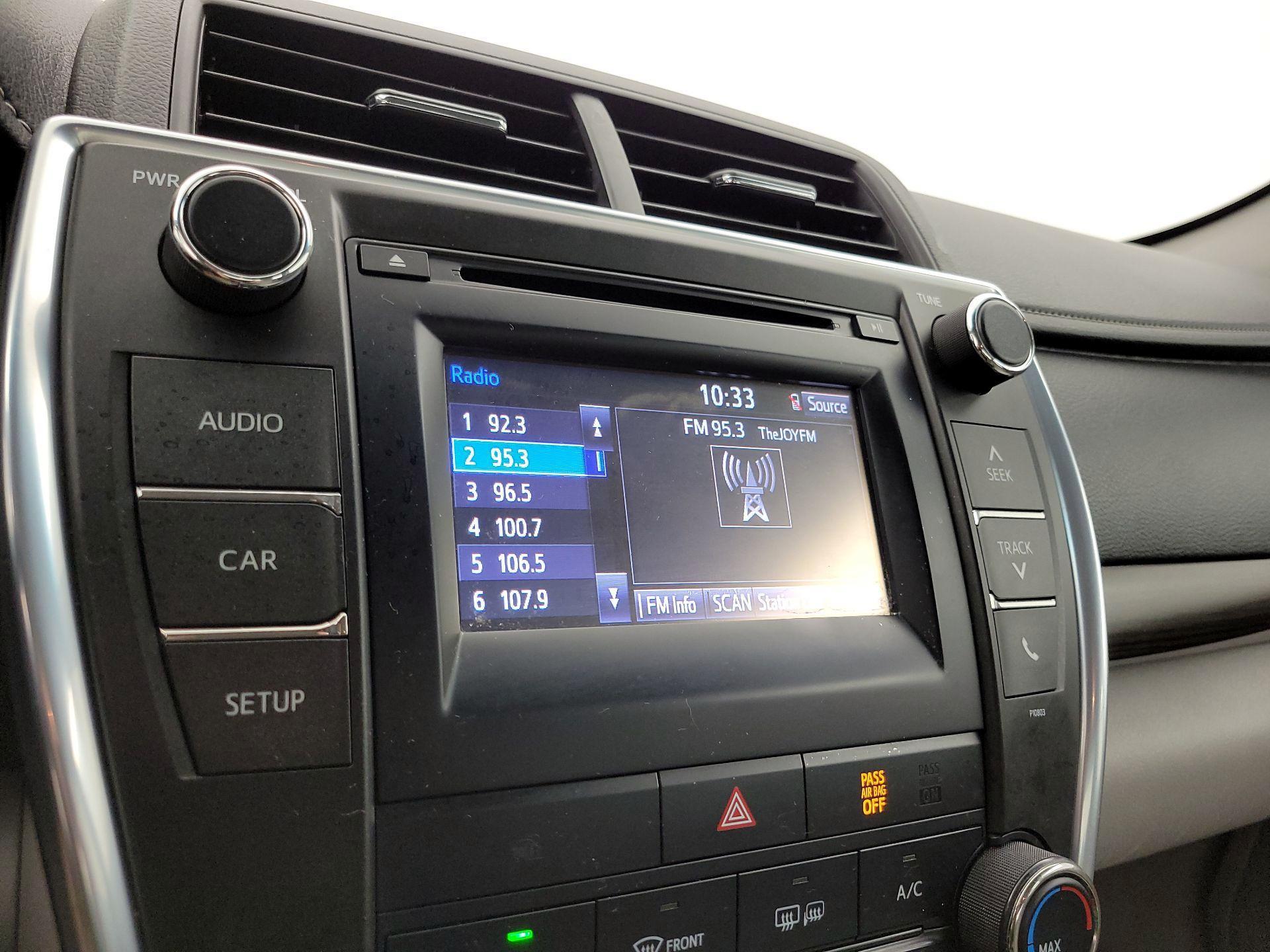 Thumbnail: 2015 Toyota Camry - 15