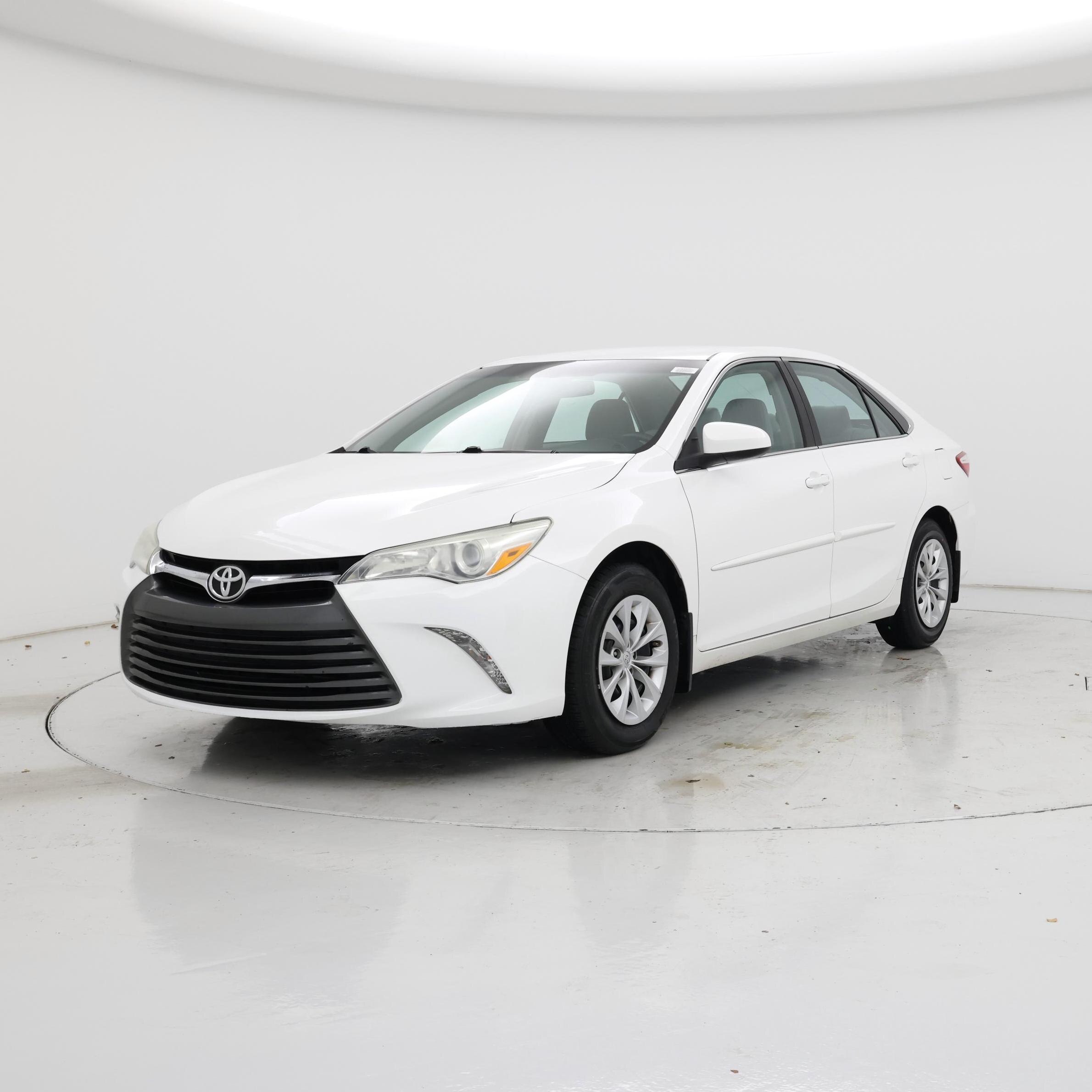 Thumbnail: 2015 Toyota Camry - 4