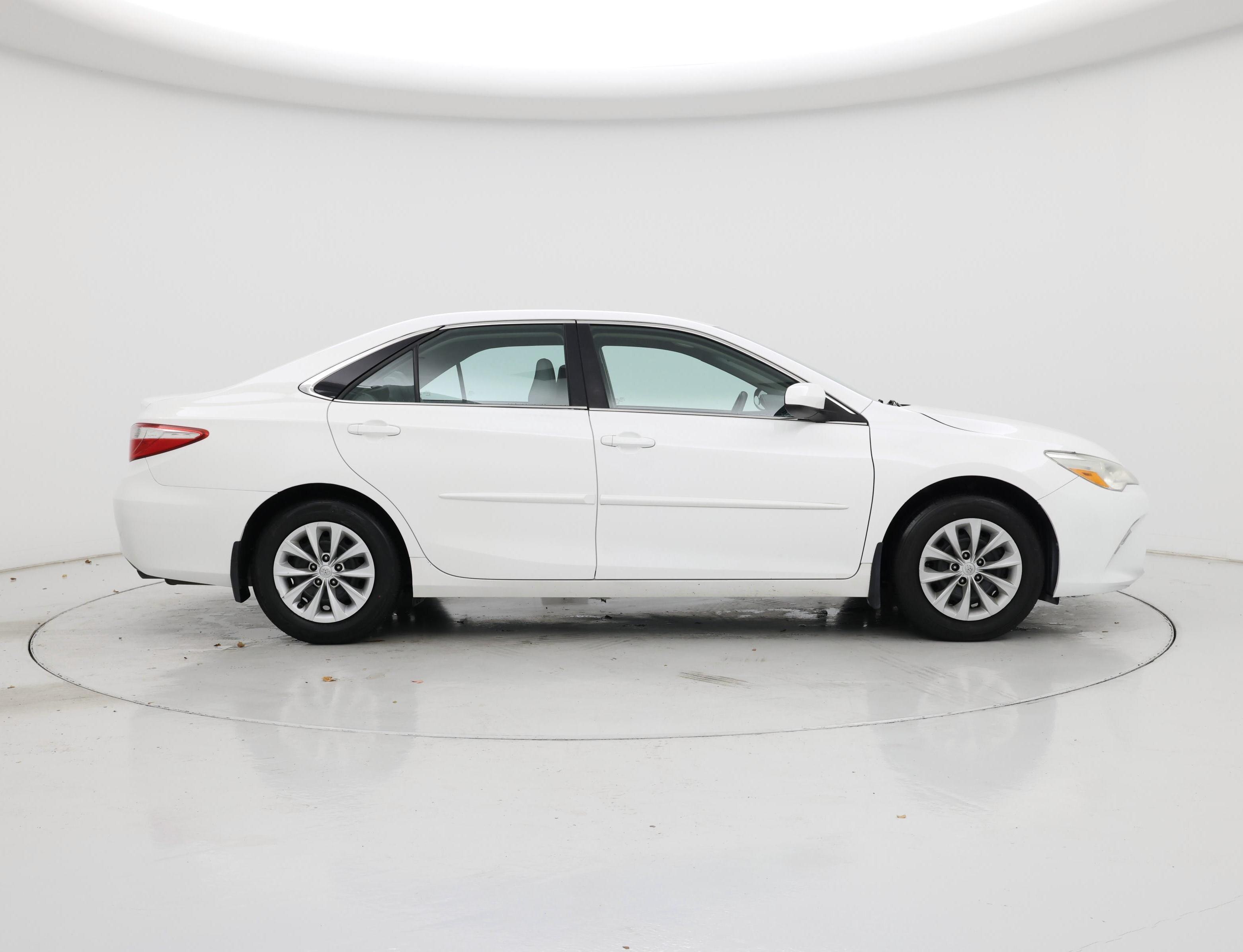 Thumbnail: 2015 Toyota Camry - 7