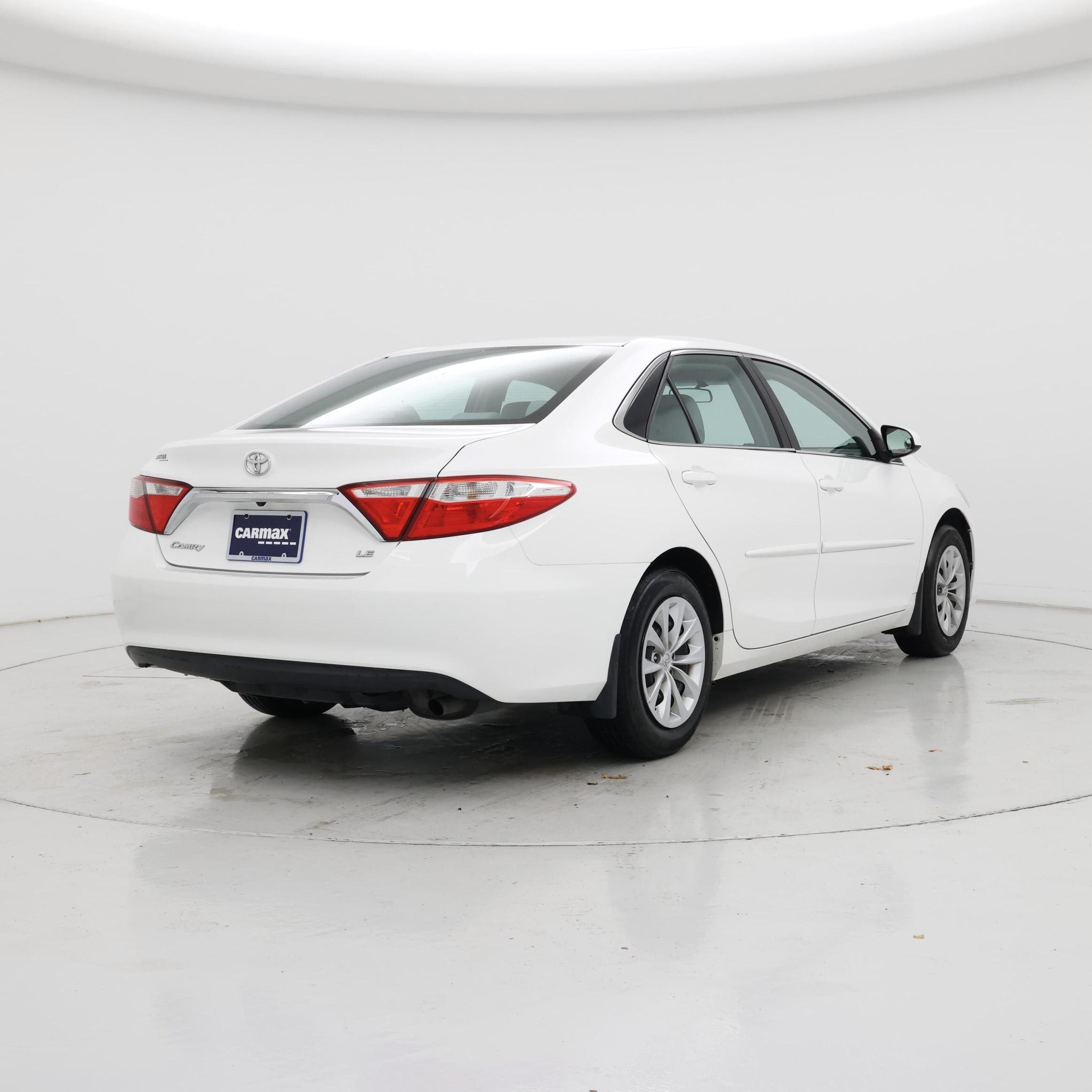 Thumbnail: 2015 Toyota Camry - 8