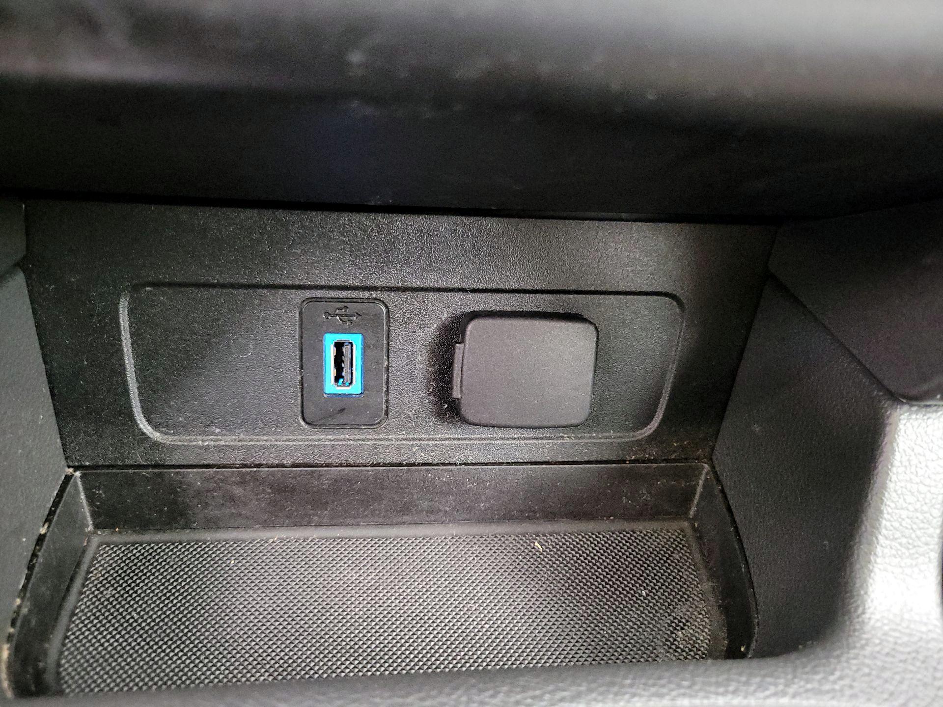 Thumbnail: 2018 Ford Escape - 18