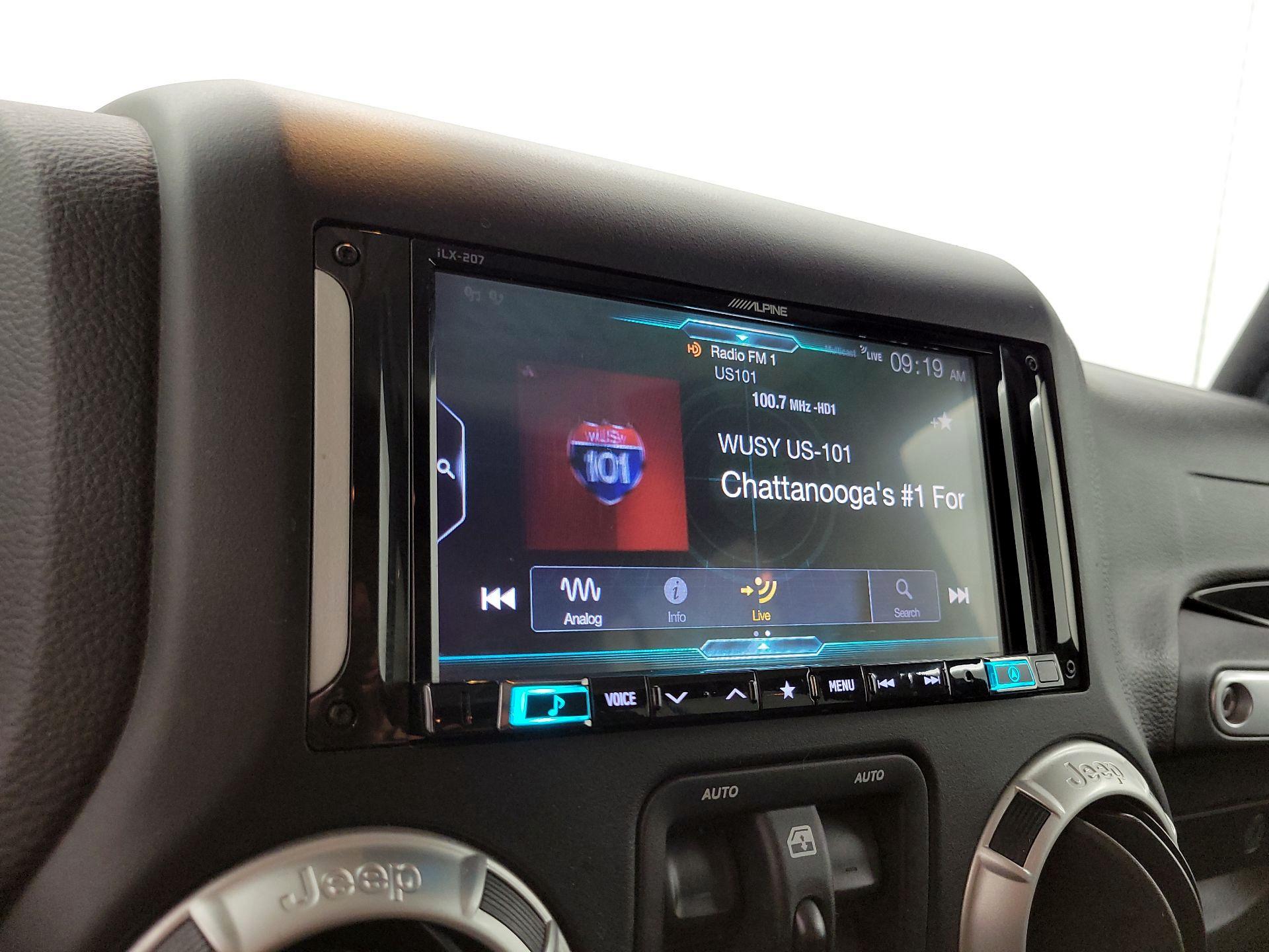 Thumbnail: 2018 Jeep Wrangler - 14