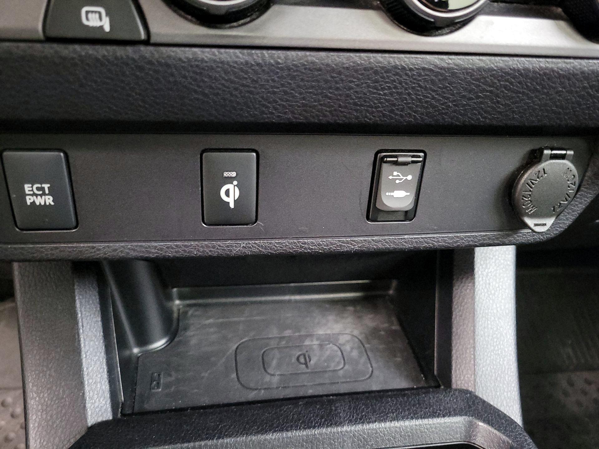 Thumbnail: 2017 Toyota Tacoma - 19