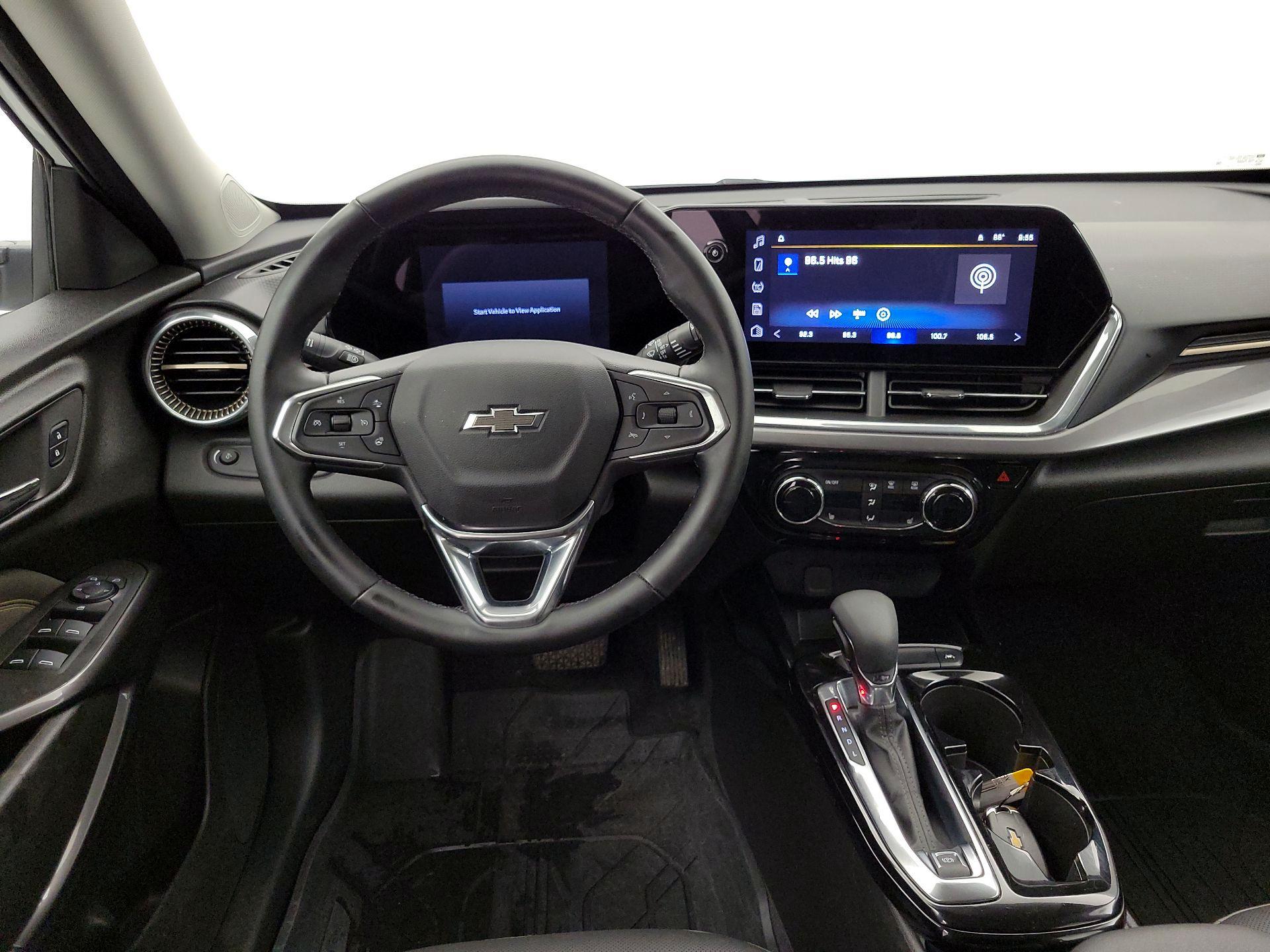 Thumbnail: 2025 Chevrolet Trax - 10