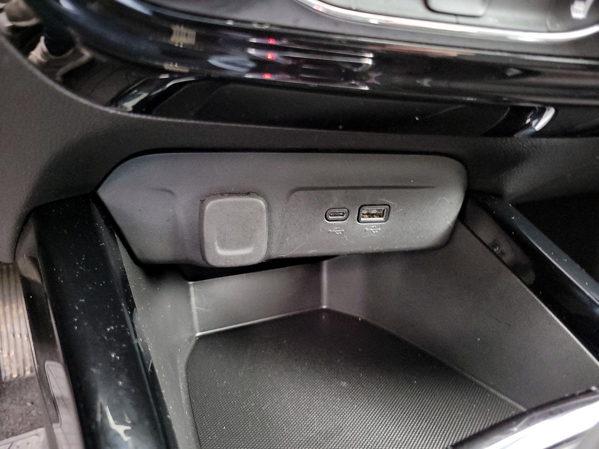 Thumbnail: 2025 Chevrolet Trax - 18