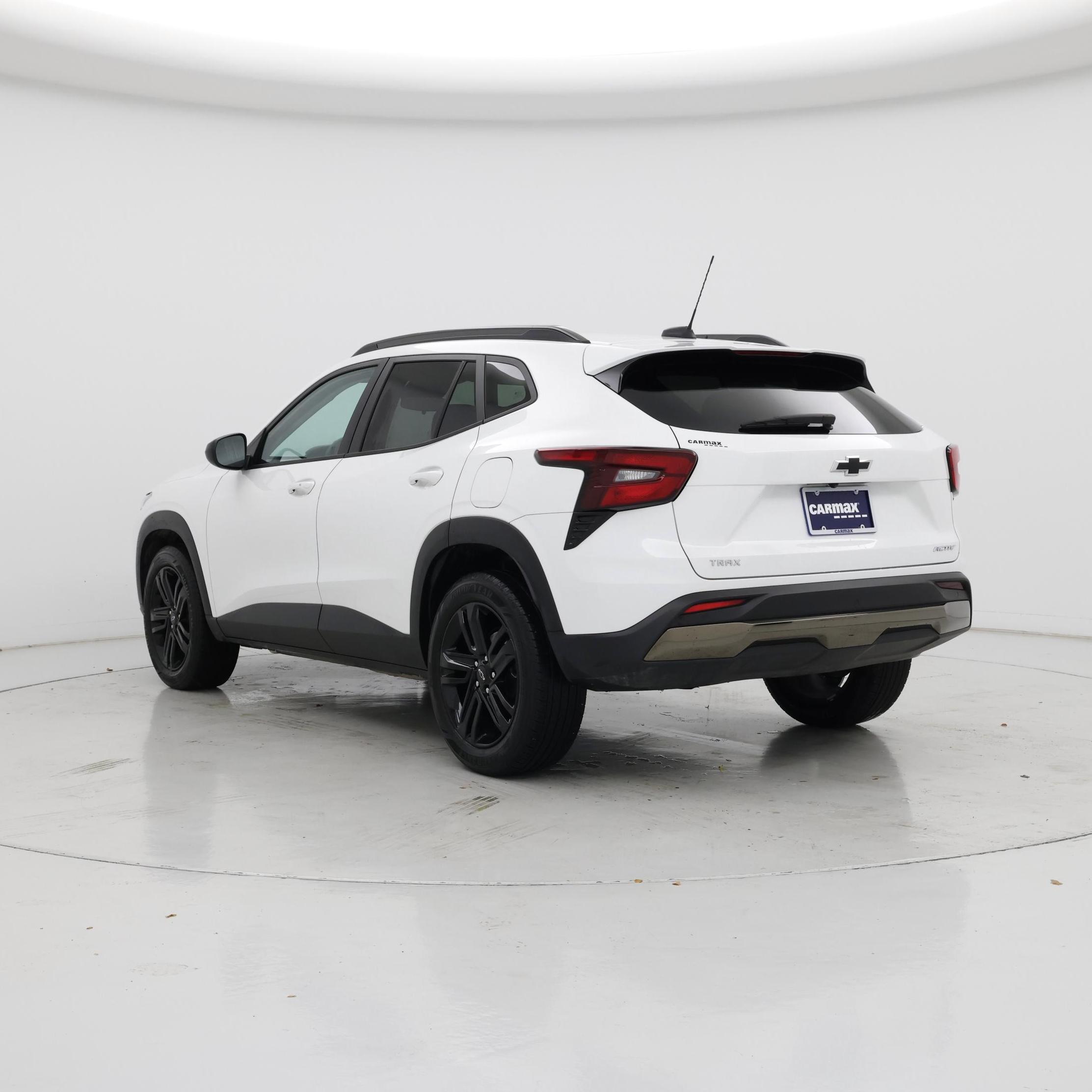 Thumbnail: 2025 Chevrolet Trax - 2