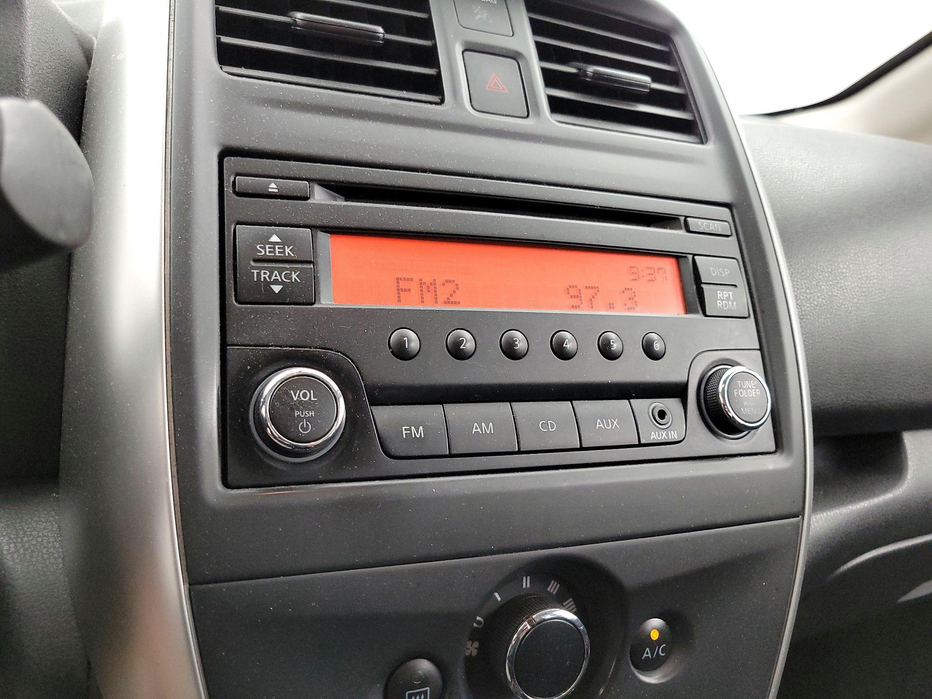 Thumbnail: 2015 Nissan Versa Note - 14