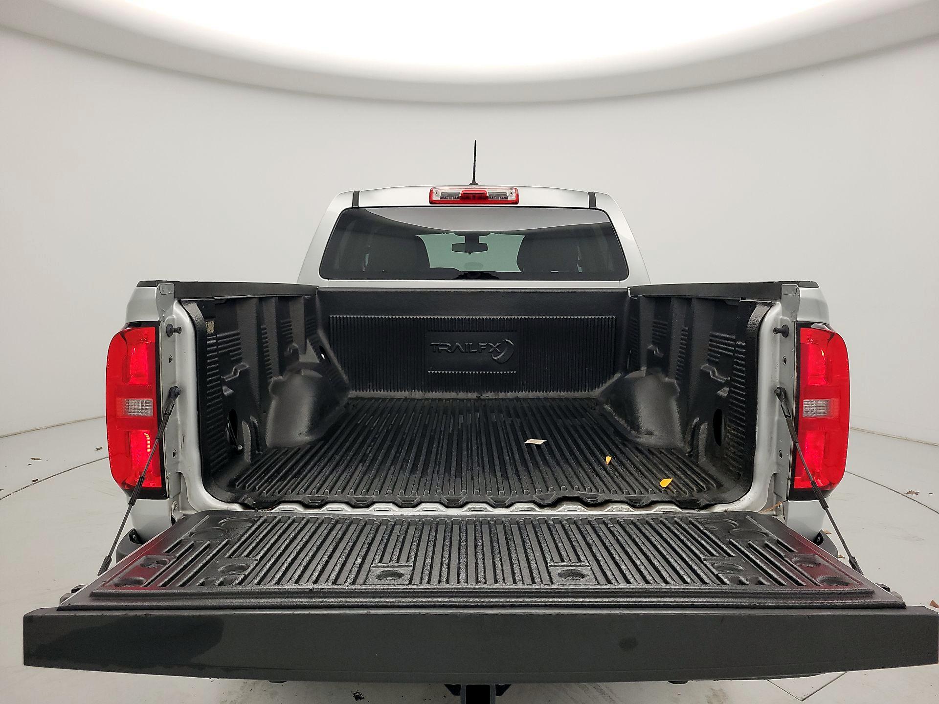 Thumbnail: 2018 Chevrolet Colorado - 20