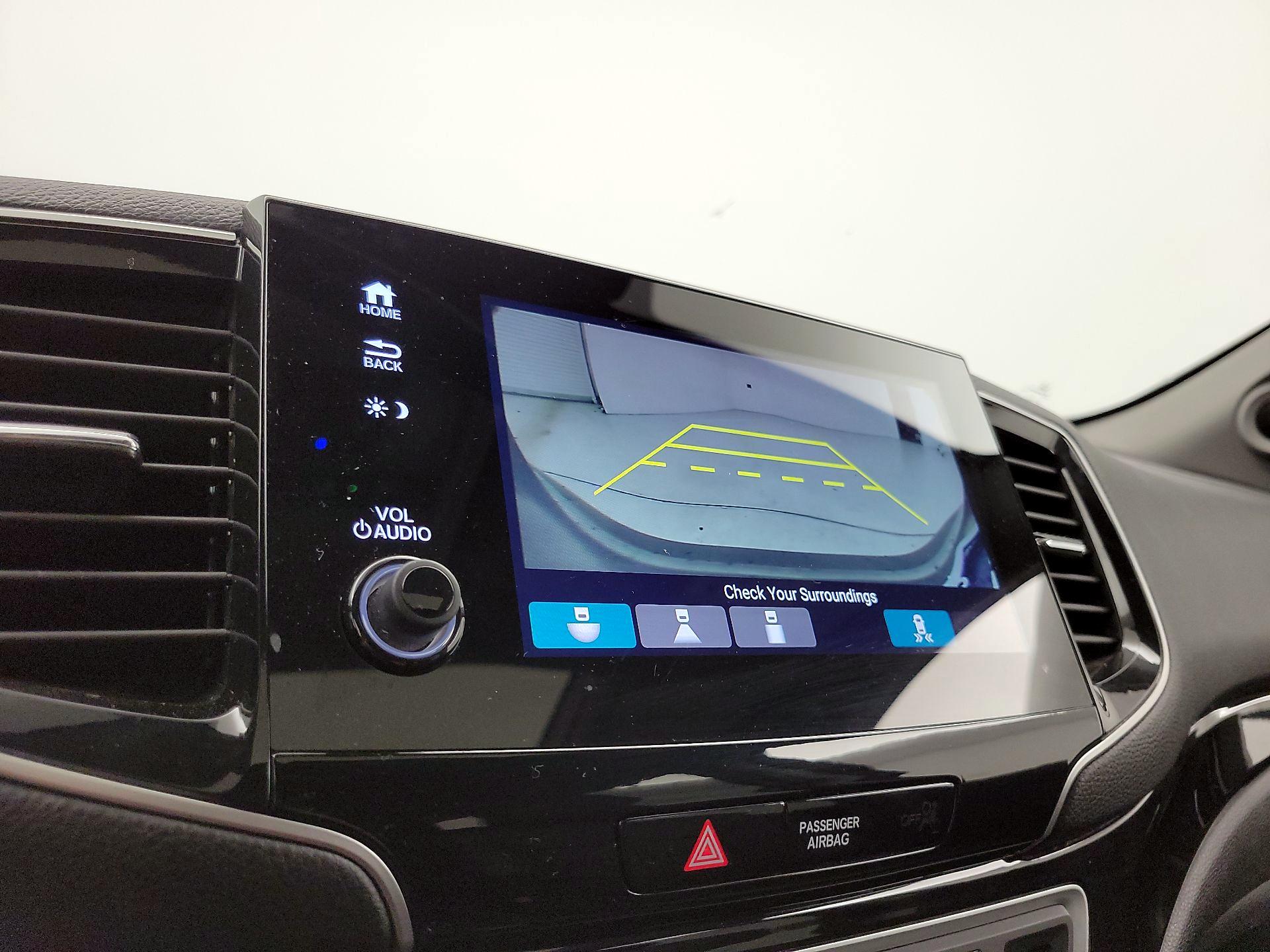 Thumbnail: 2019 Honda Pilot - 15