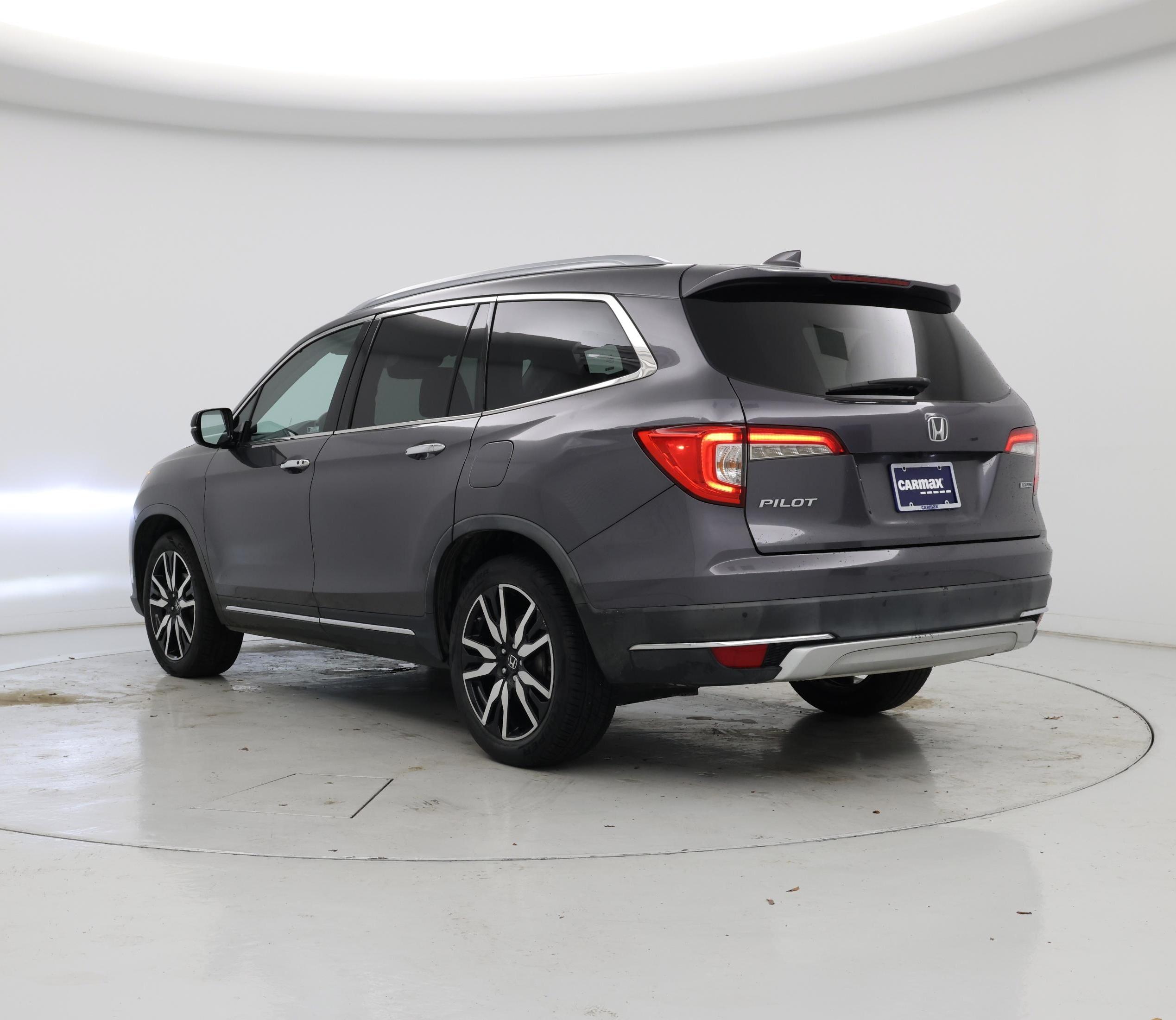 Thumbnail: 2019 Honda Pilot - 2