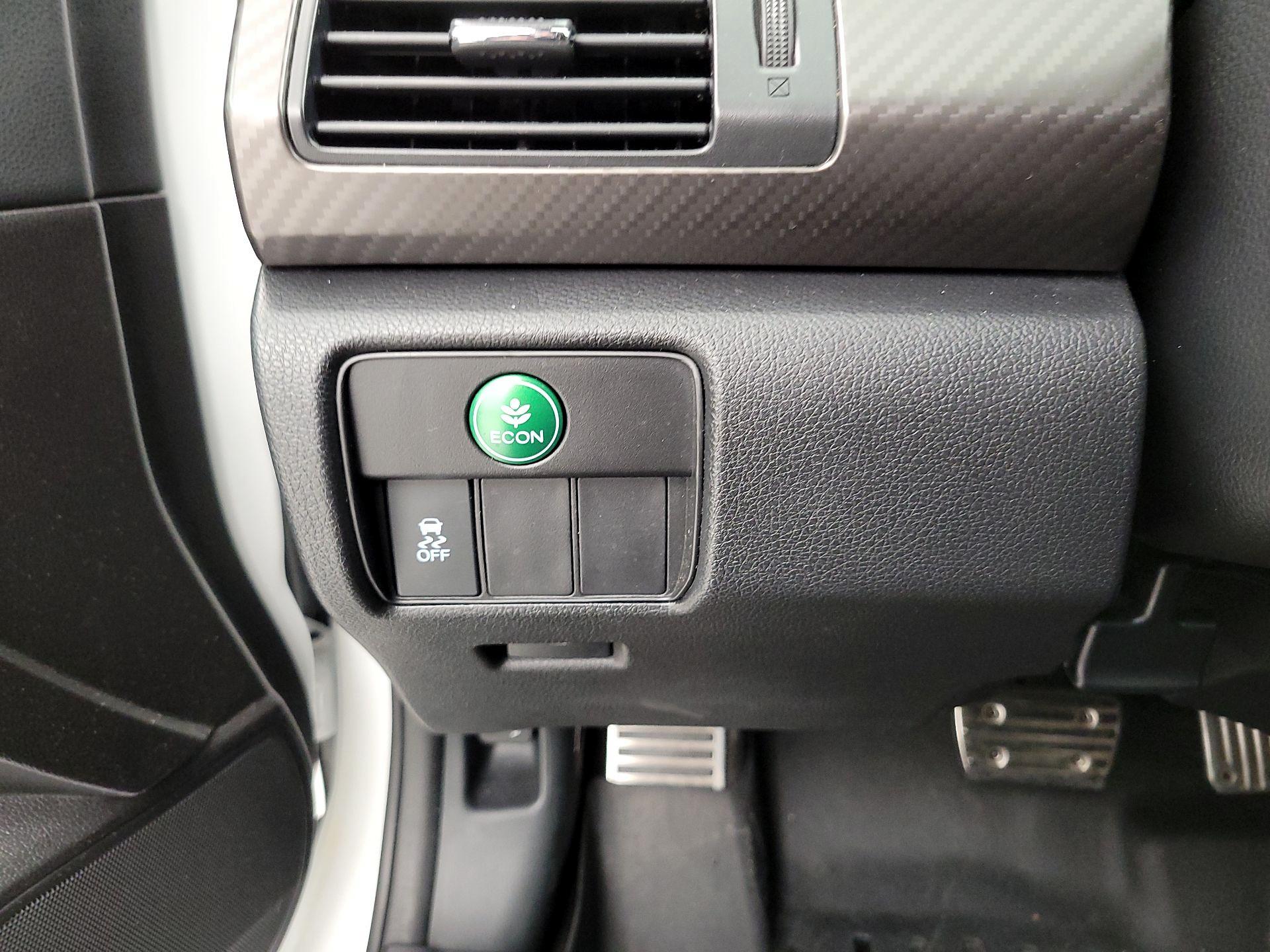 Thumbnail: 2017 Honda Accord - 13