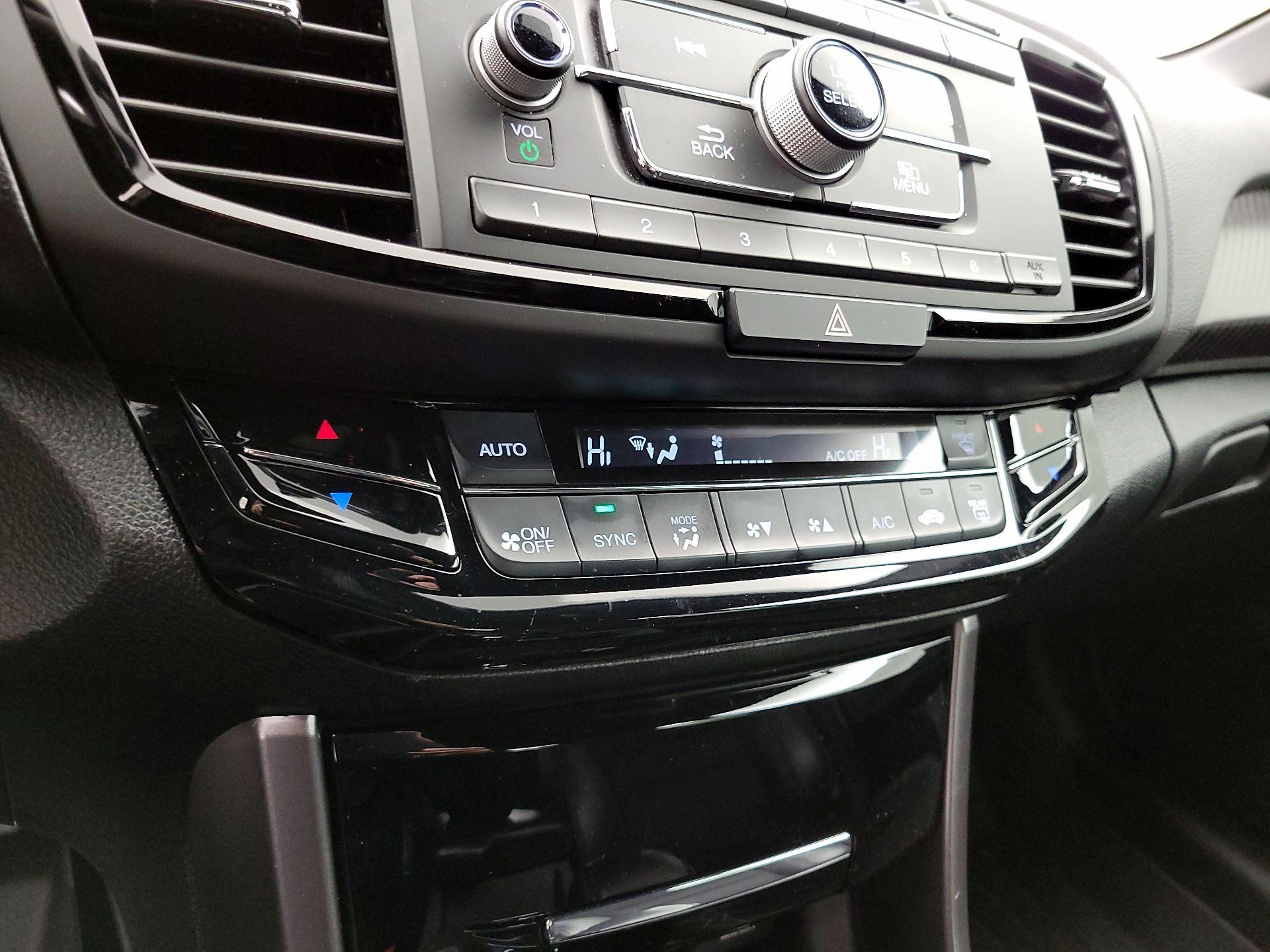 Thumbnail: 2017 Honda Accord - 16