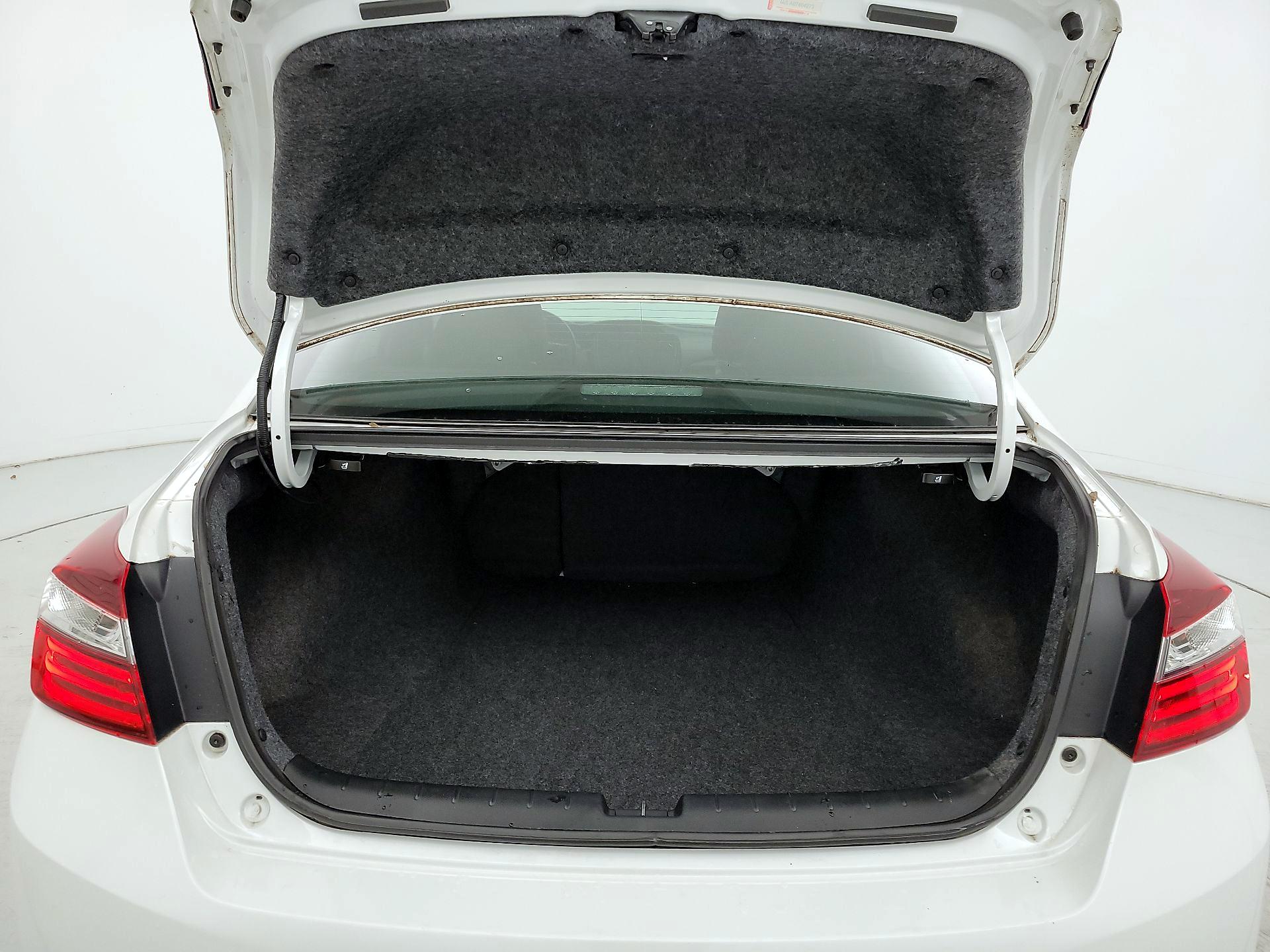 Thumbnail: 2017 Honda Accord - 20