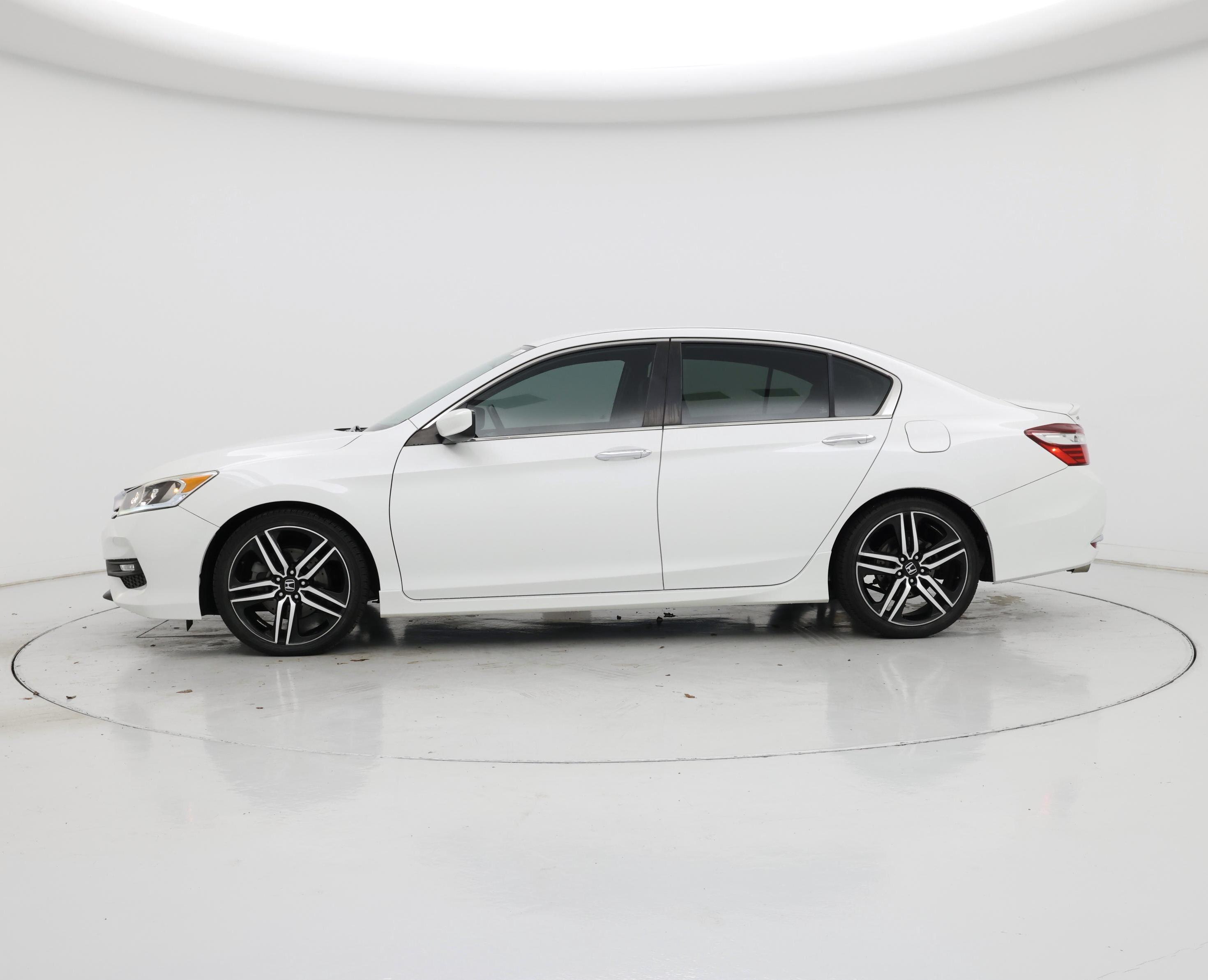 Thumbnail: 2017 Honda Accord - 3