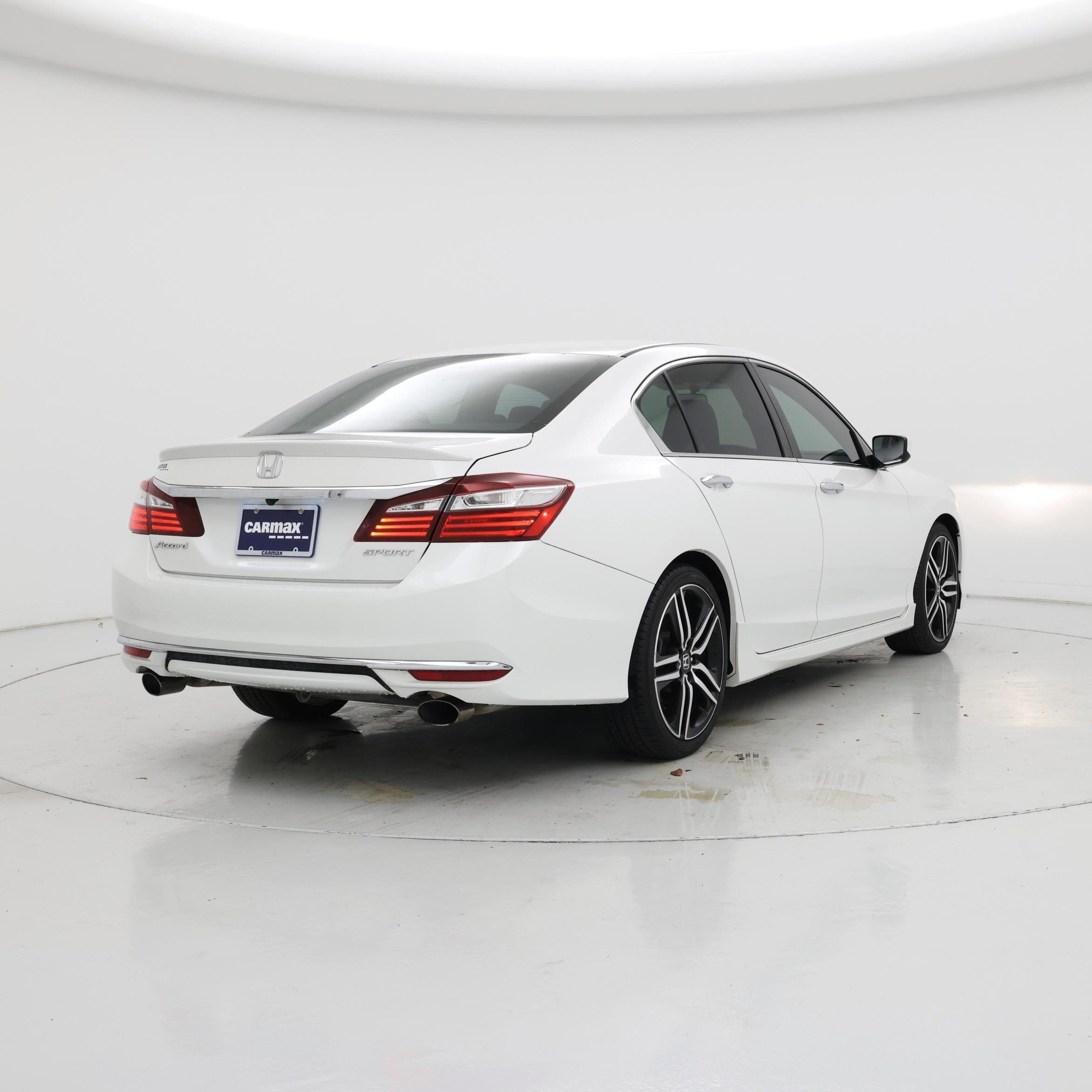 Thumbnail: 2017 Honda Accord - 8