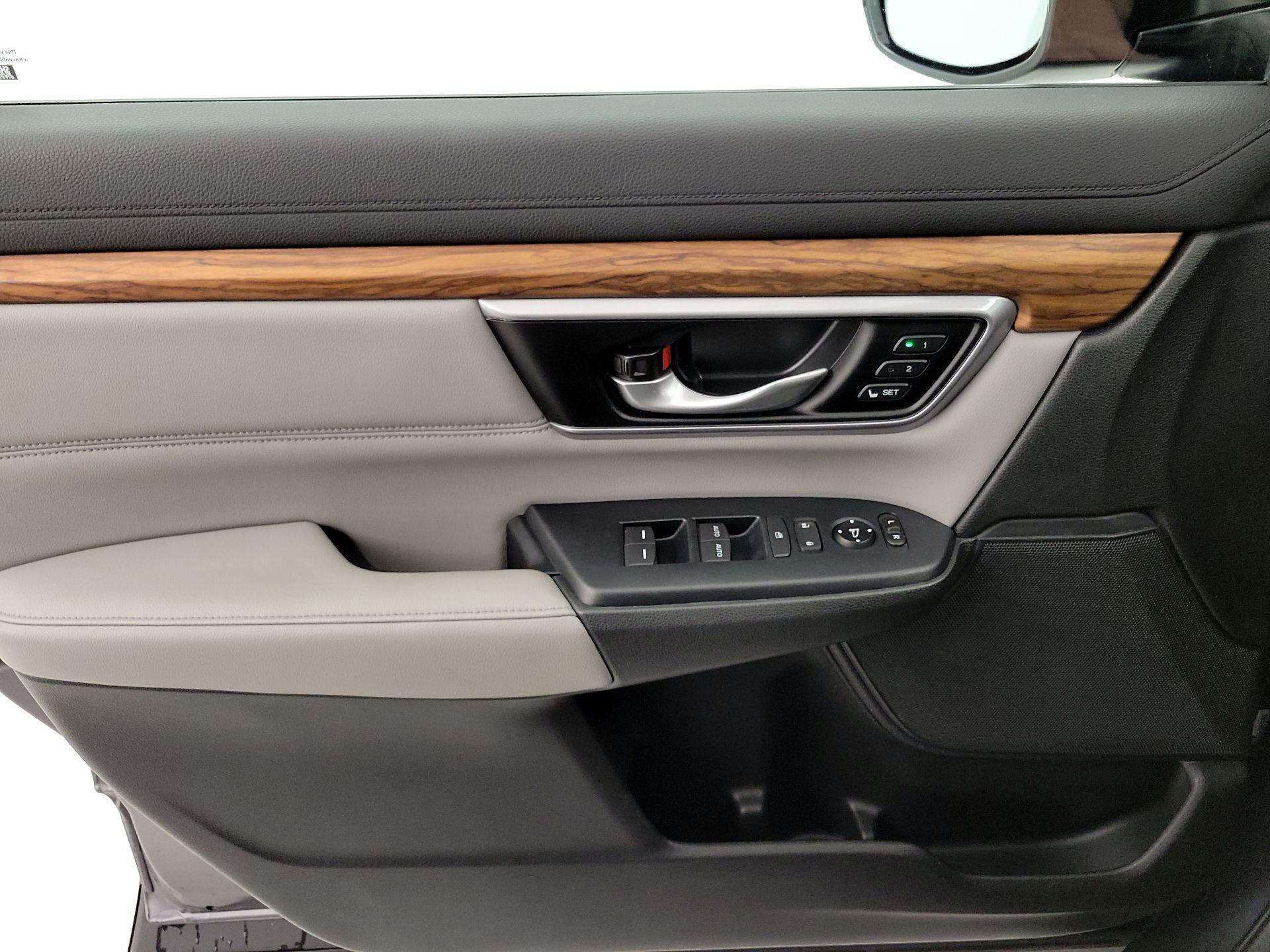 Thumbnail: 2017 Honda CR-V - 12