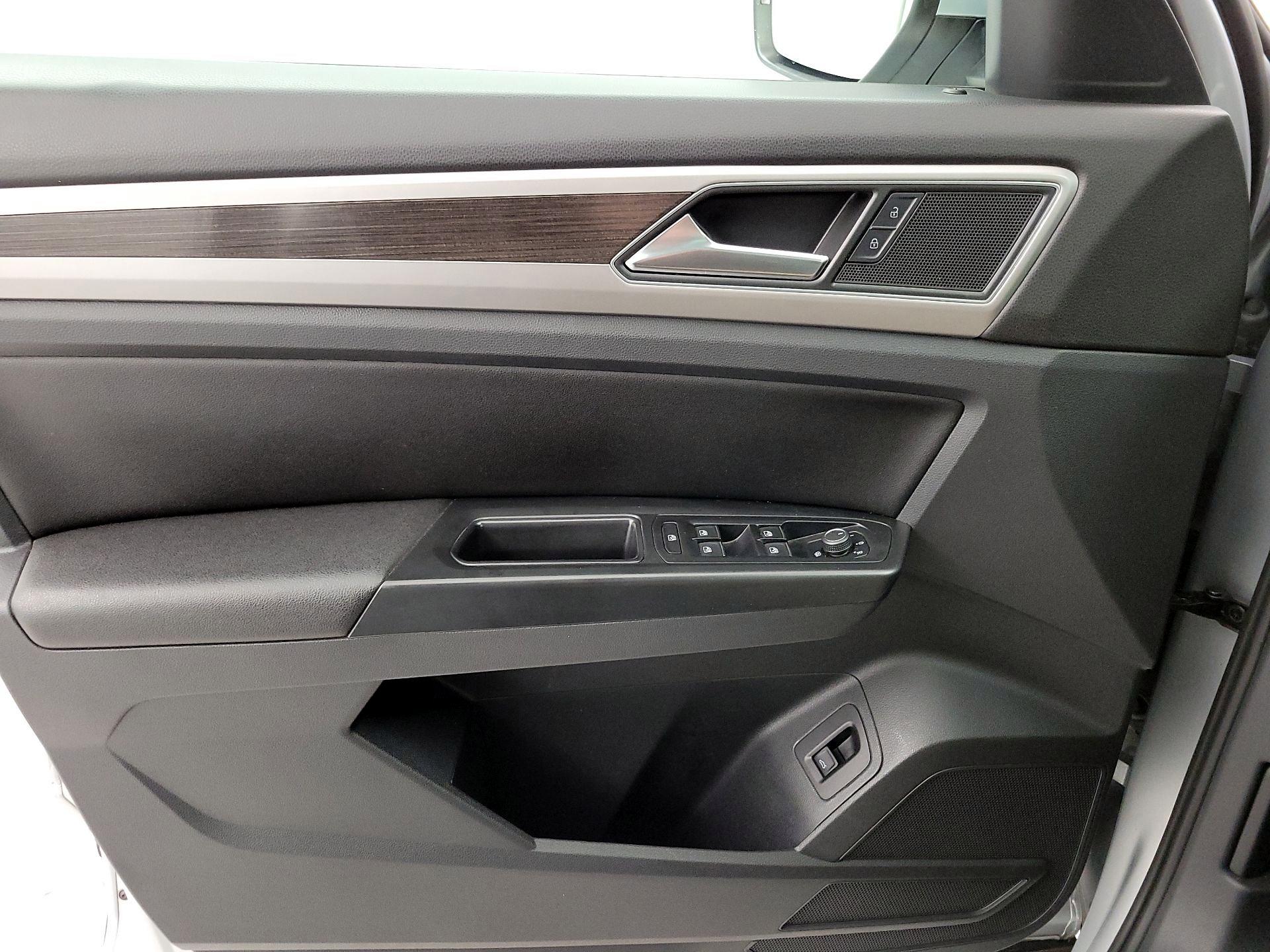 Thumbnail: 2018 Volkswagen Atlas - 12