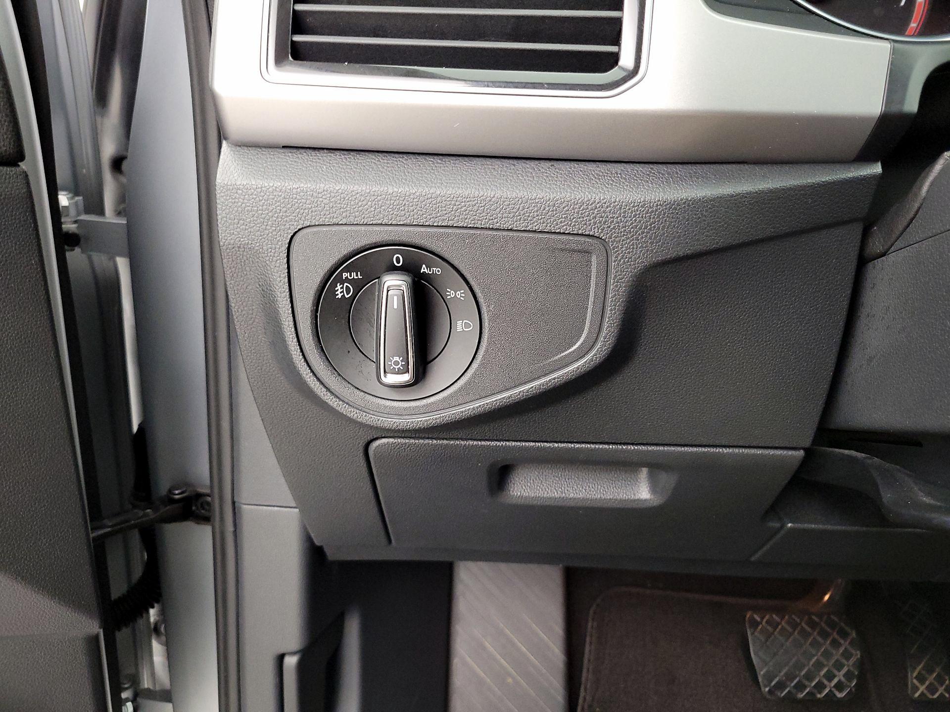 Thumbnail: 2018 Volkswagen Atlas - 13