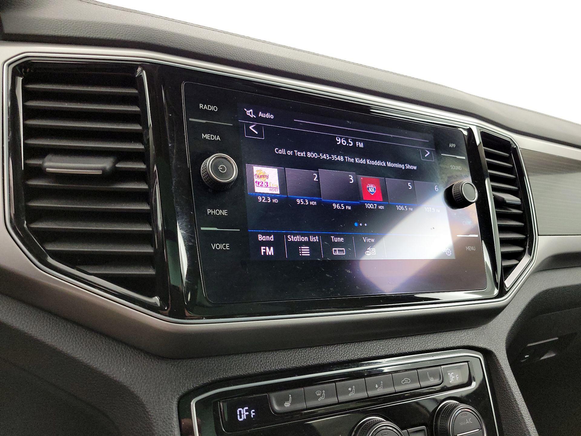 Thumbnail: 2018 Volkswagen Atlas - 15