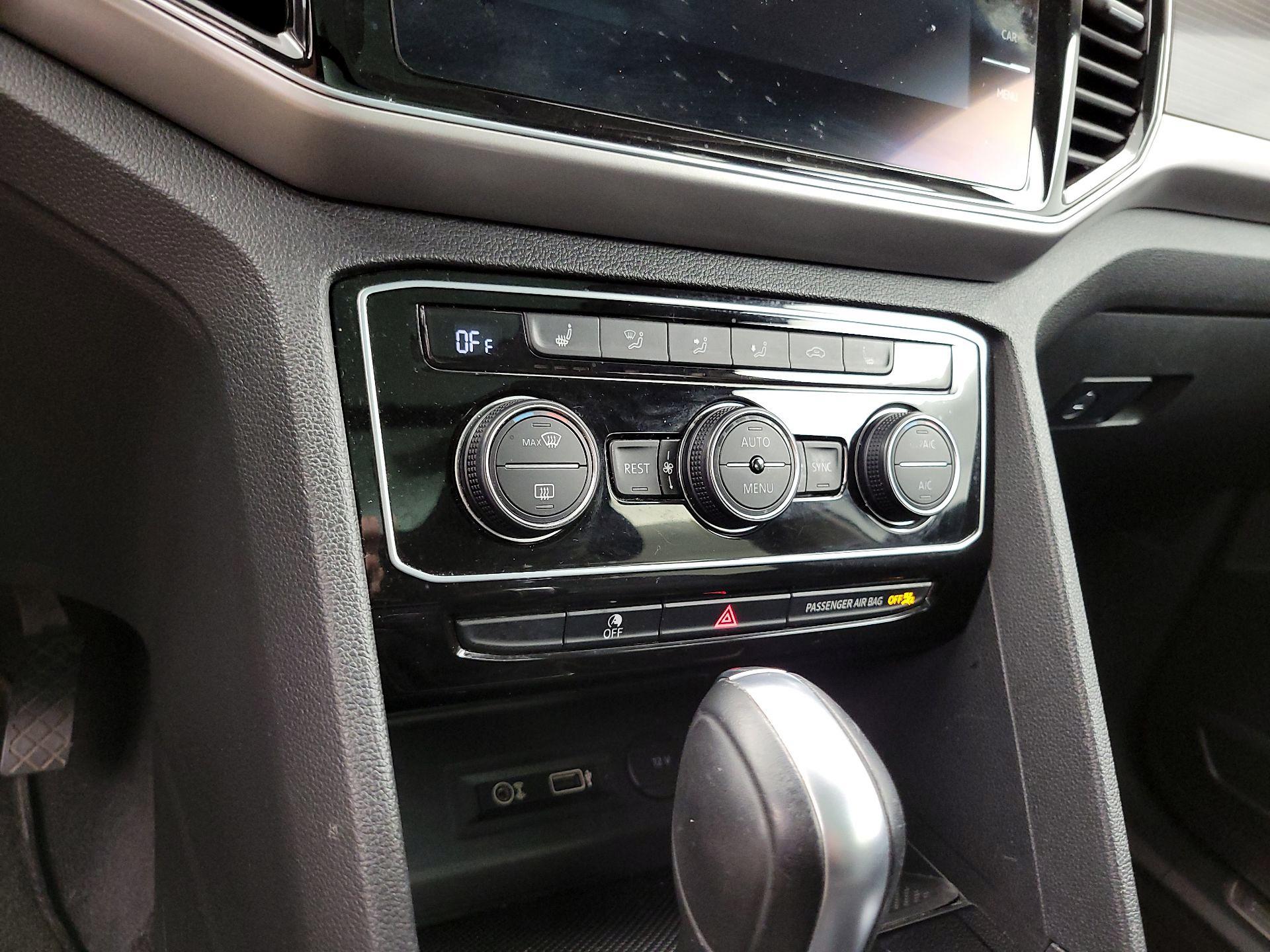 Thumbnail: 2018 Volkswagen Atlas - 16