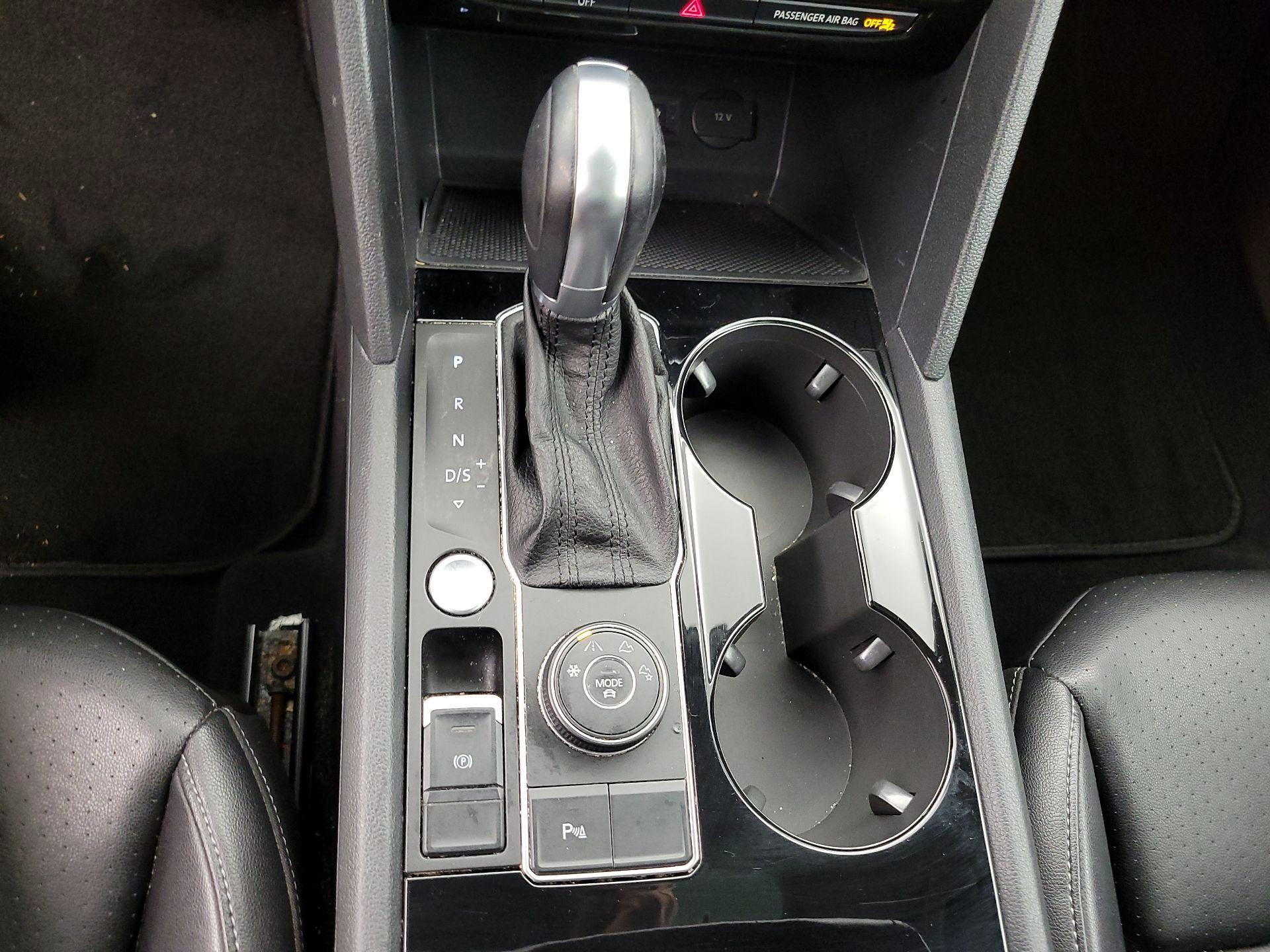 Thumbnail: 2018 Volkswagen Atlas - 17