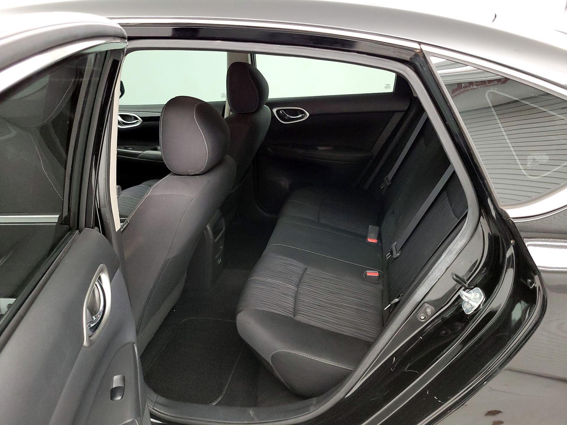 Thumbnail: 2017 Nissan Sentra - 19