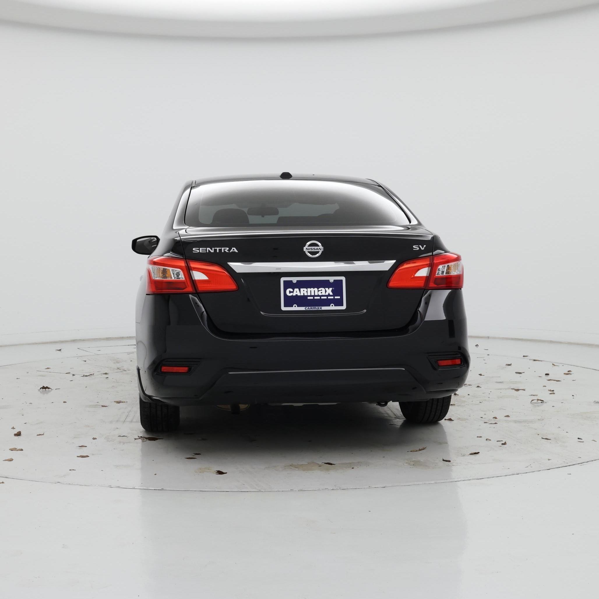 Thumbnail: 2017 Nissan Sentra - 6