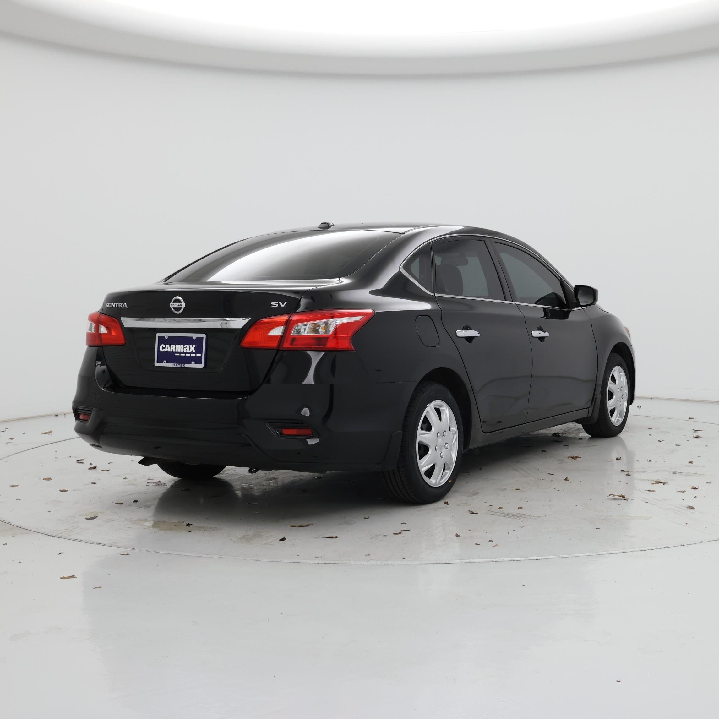 Thumbnail: 2017 Nissan Sentra - 8