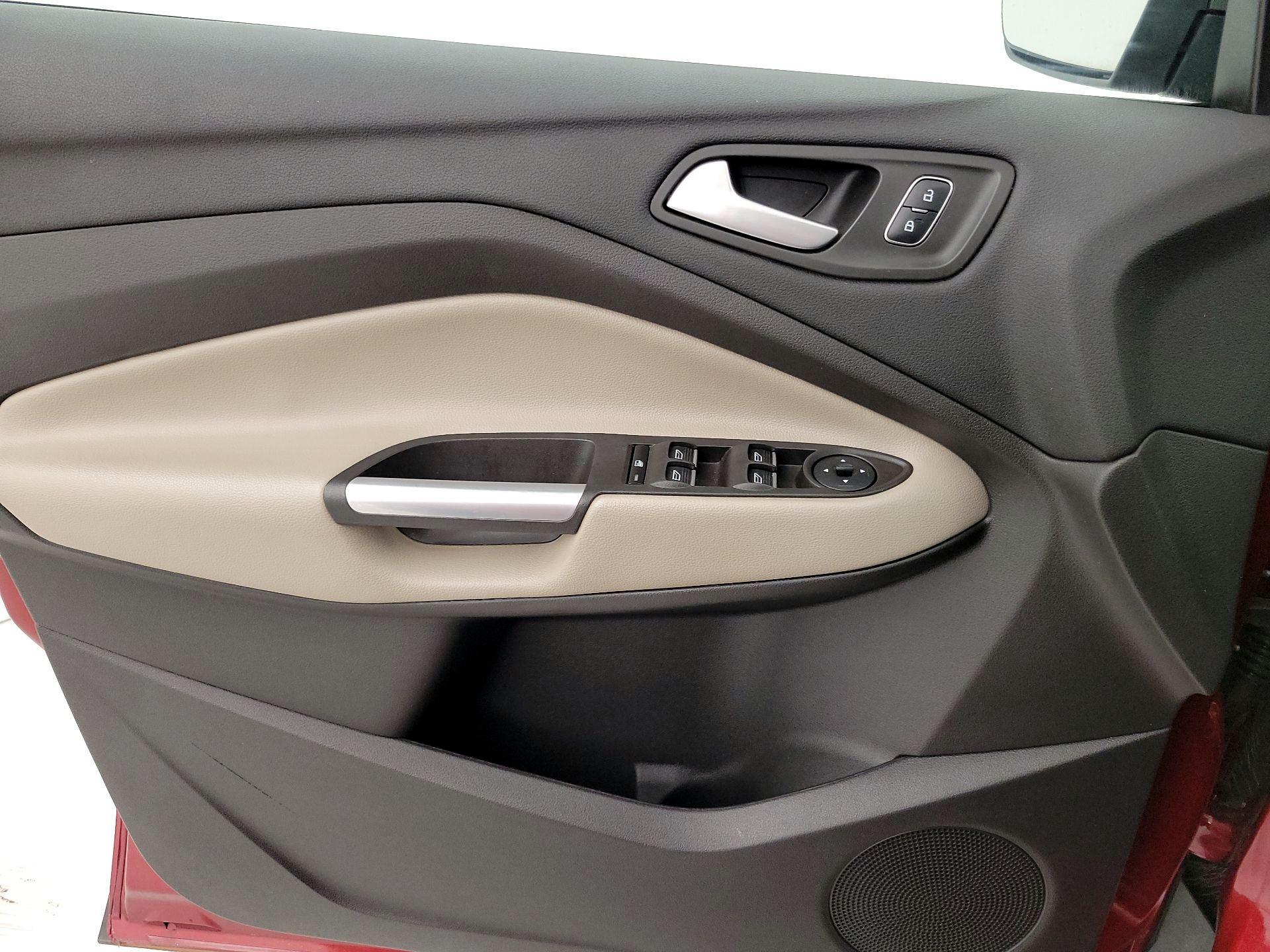 Thumbnail: 2019 Ford Escape - 12