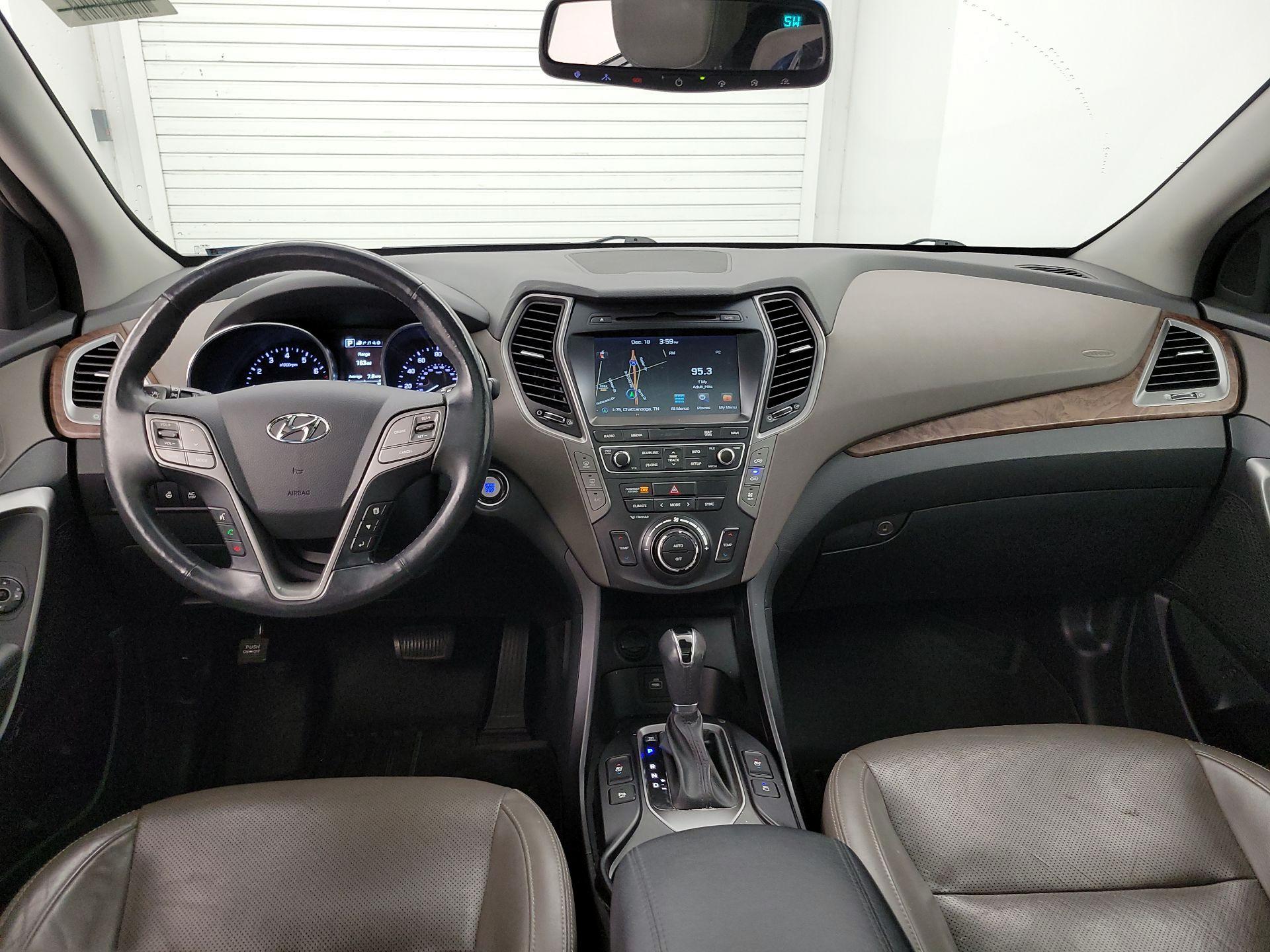 Thumbnail: 2017 Hyundai Santa Fe - 9