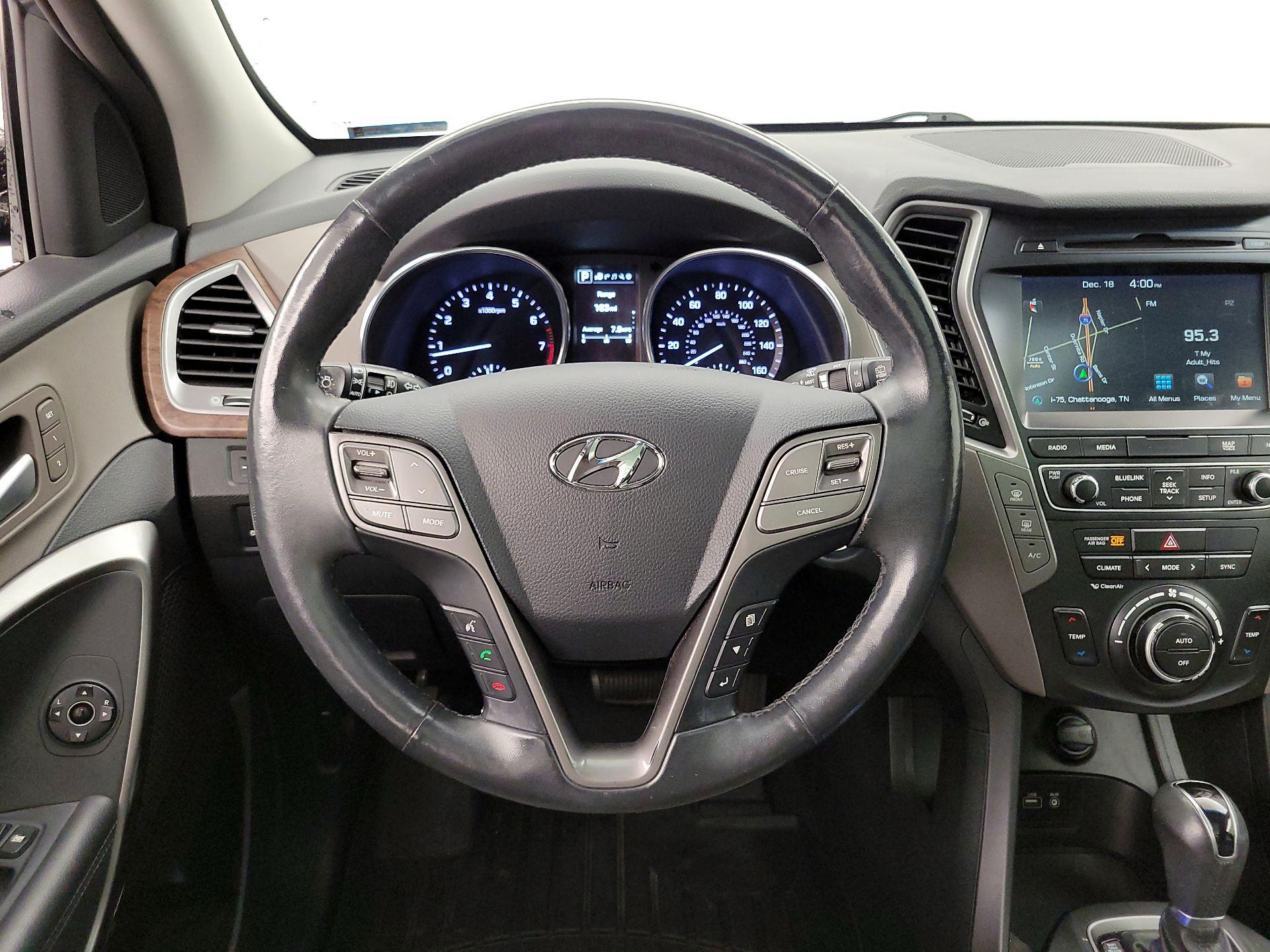 Thumbnail: 2017 Hyundai Santa Fe - 10