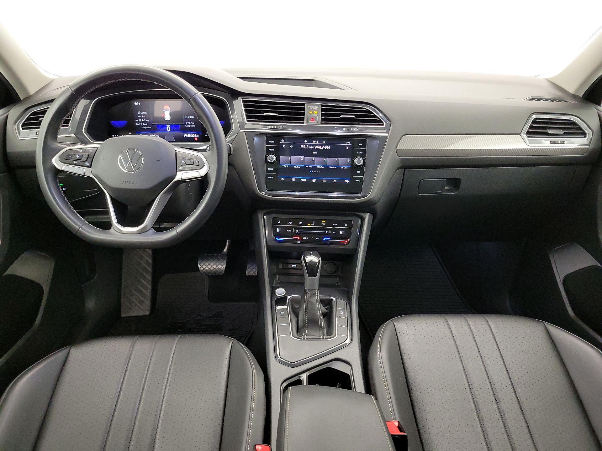 Thumbnail: 2023 Volkswagen Tiguan - 9