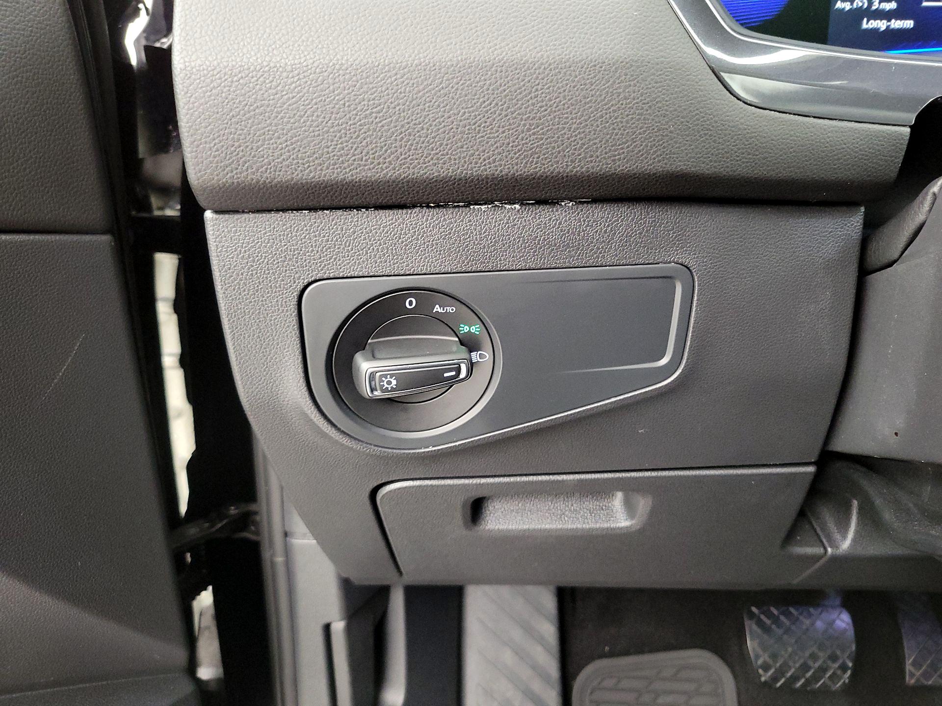 Thumbnail: 2023 Volkswagen Tiguan - 13