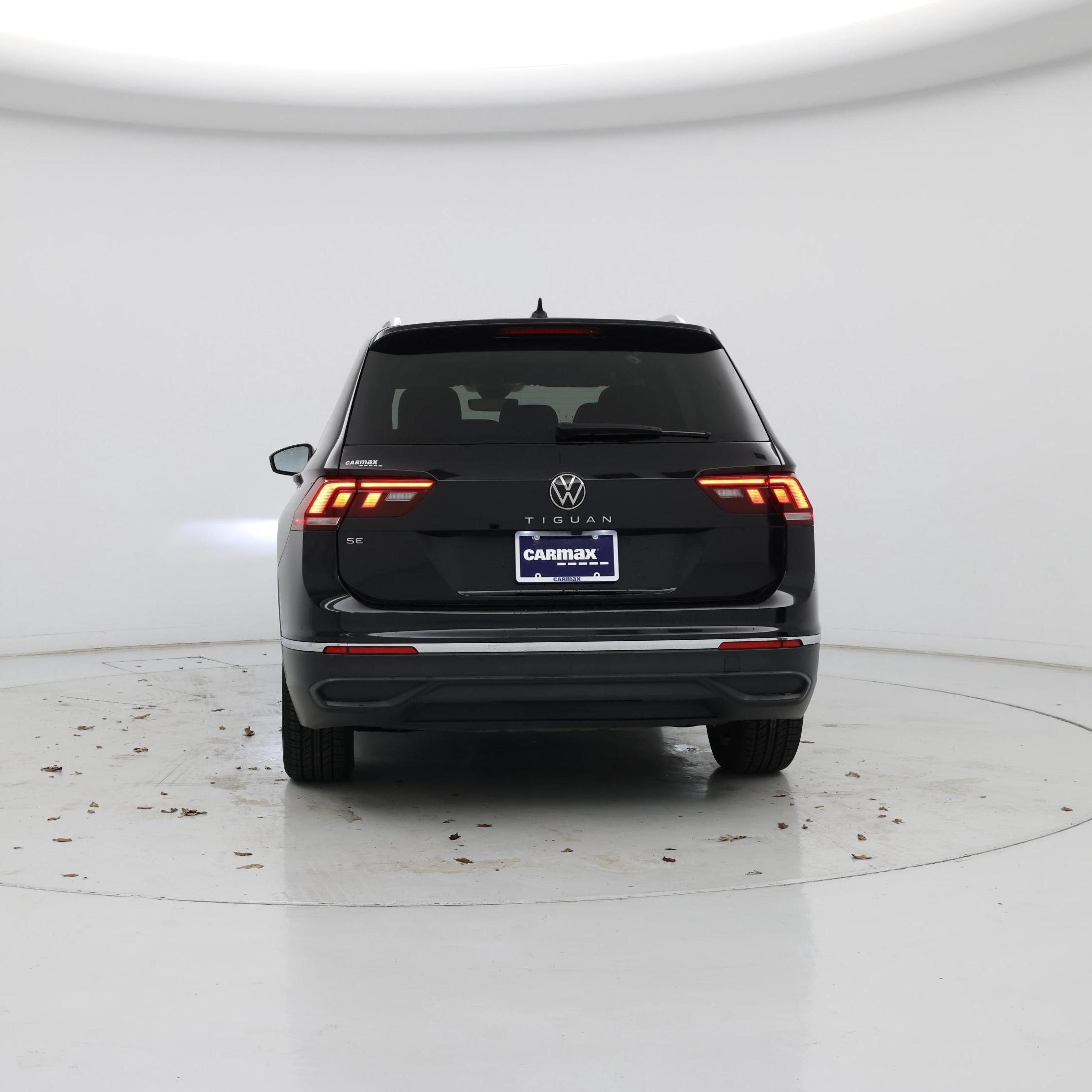 Thumbnail: 2023 Volkswagen Tiguan - 6