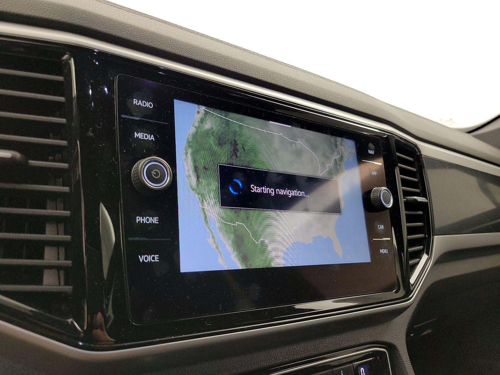 Thumbnail: 2021 Volkswagen Atlas - 14