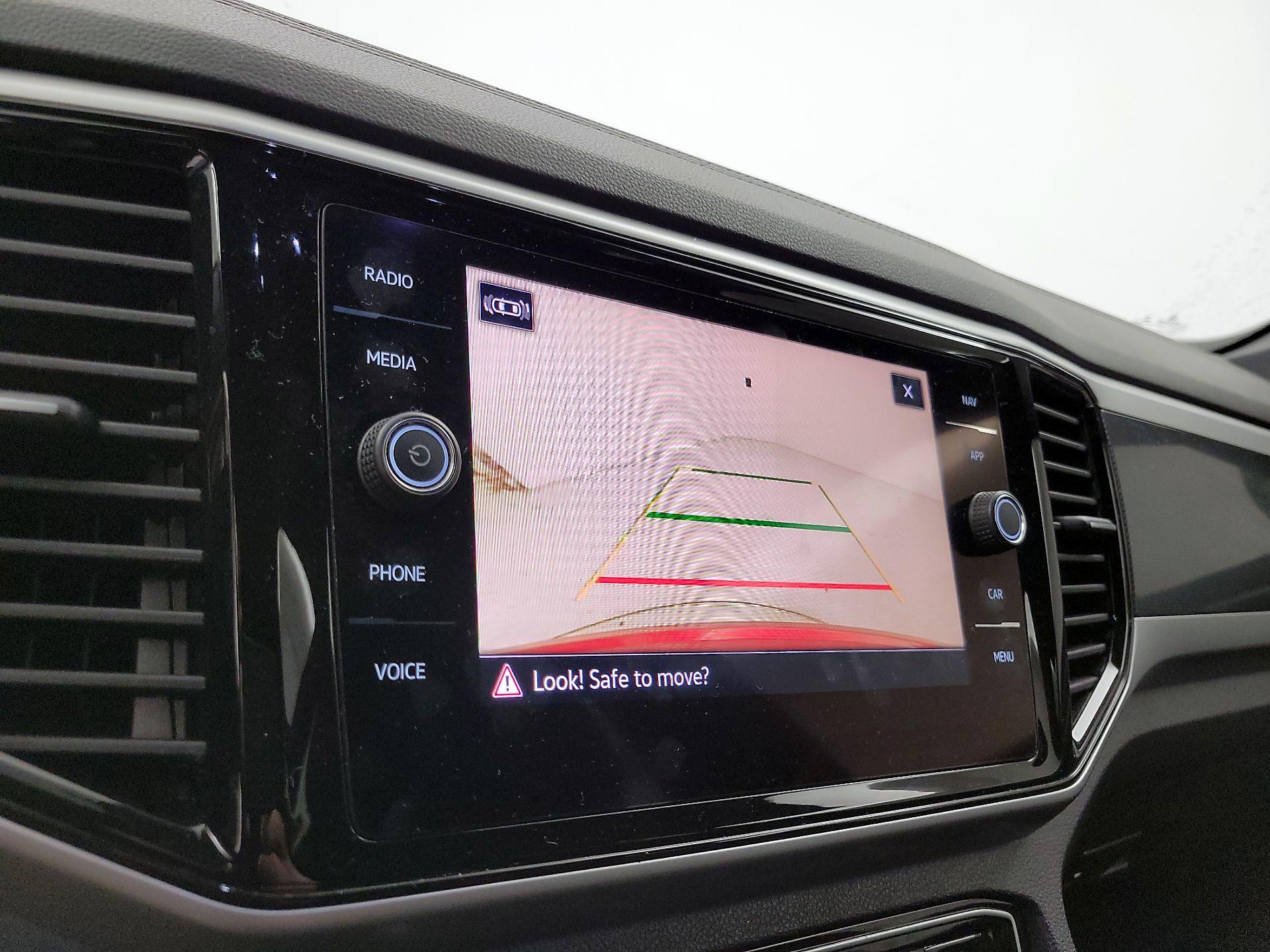 Thumbnail: 2021 Volkswagen Atlas - 15