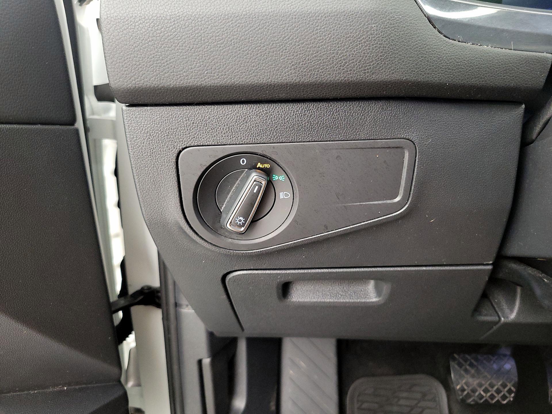 Thumbnail: 2024 Volkswagen Tiguan - 13