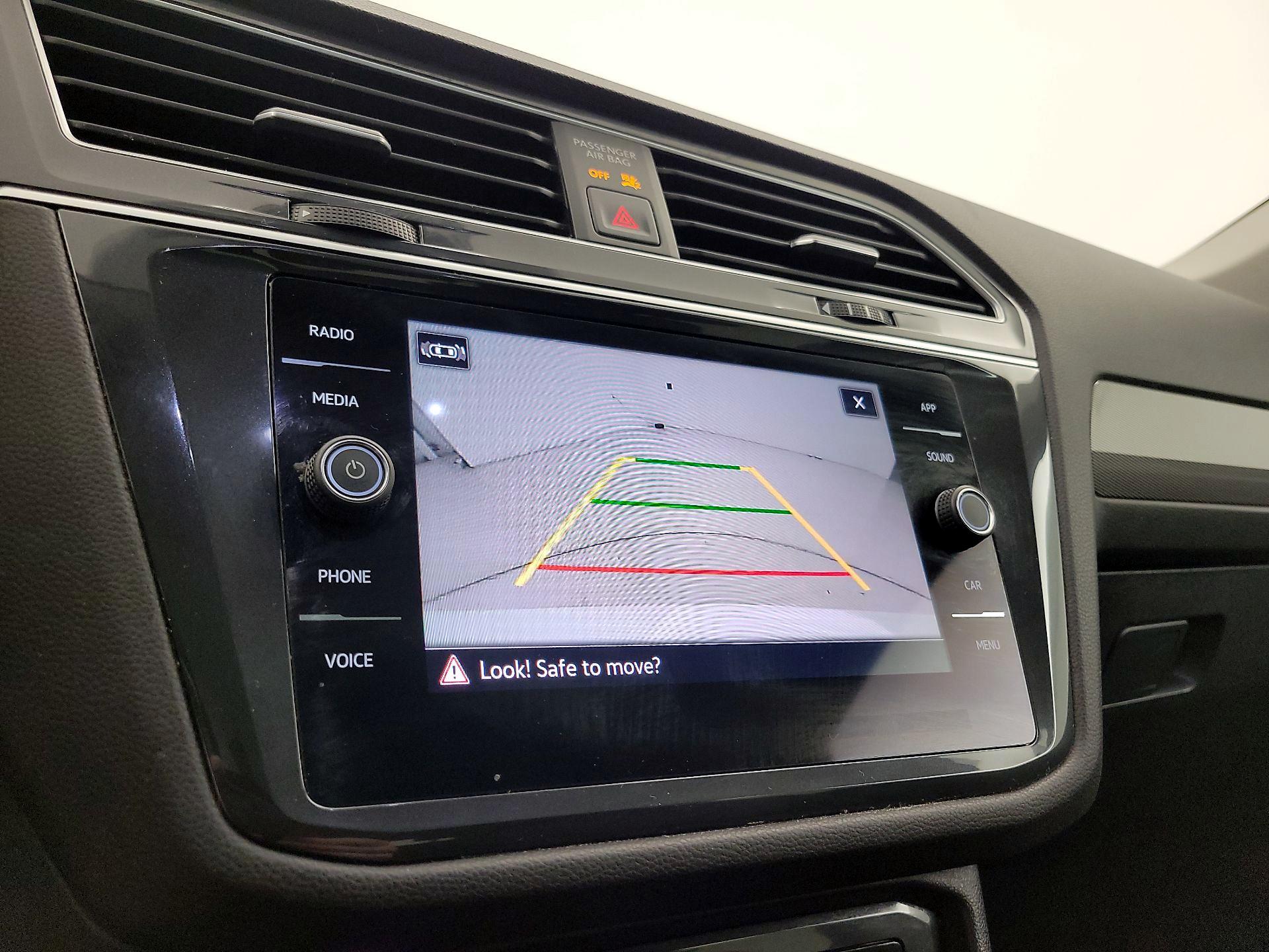 Thumbnail: 2024 Volkswagen Tiguan - 14