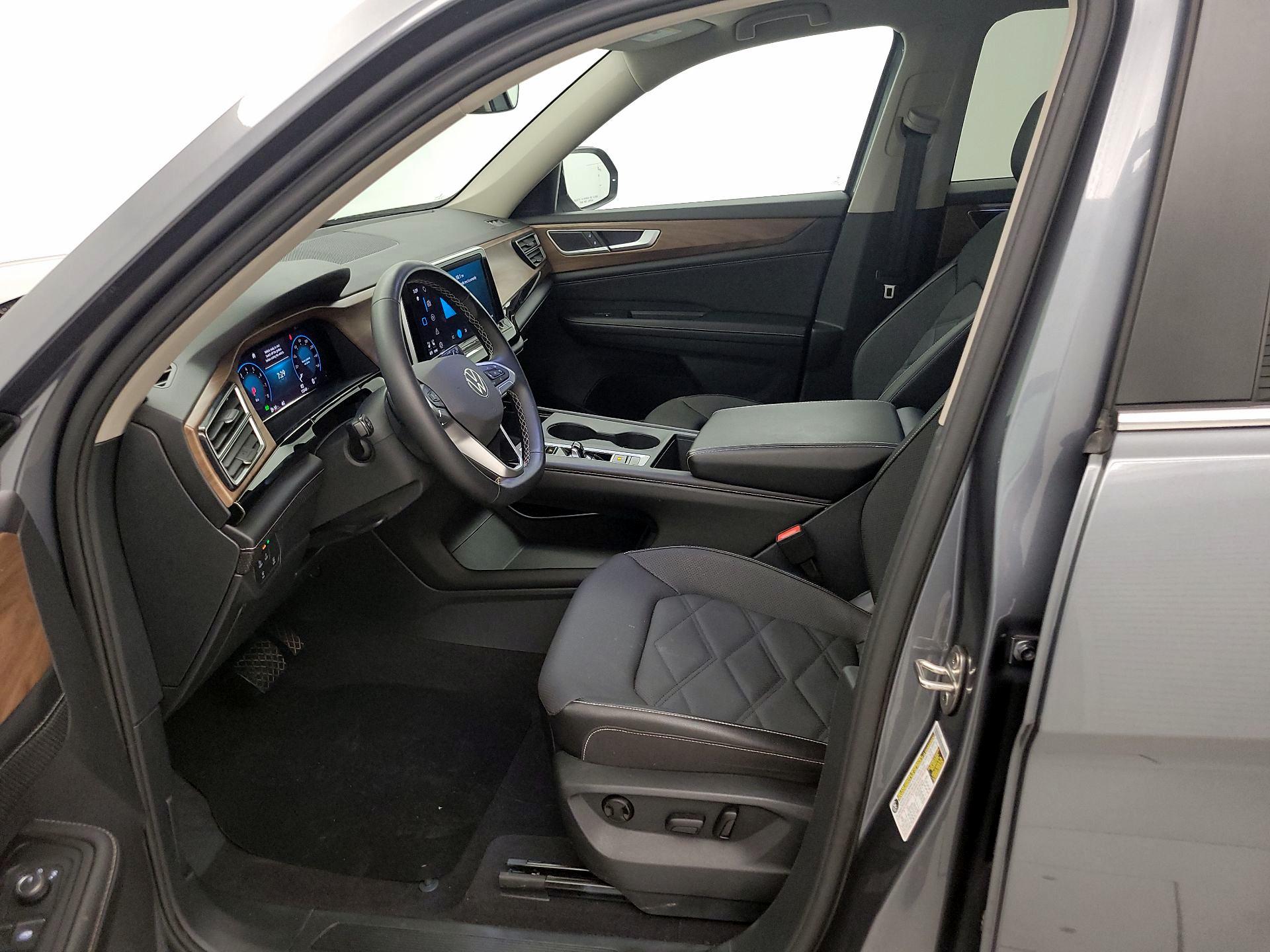 Thumbnail: 2024 Volkswagen Atlas - 11