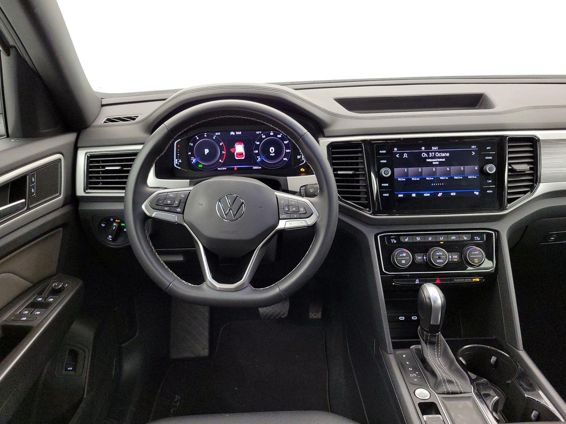 Thumbnail: 2023 Volkswagen Atlas - 10