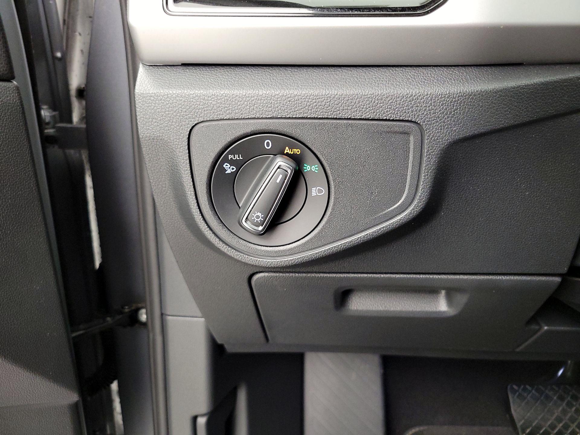 Thumbnail: 2023 Volkswagen Atlas - 13