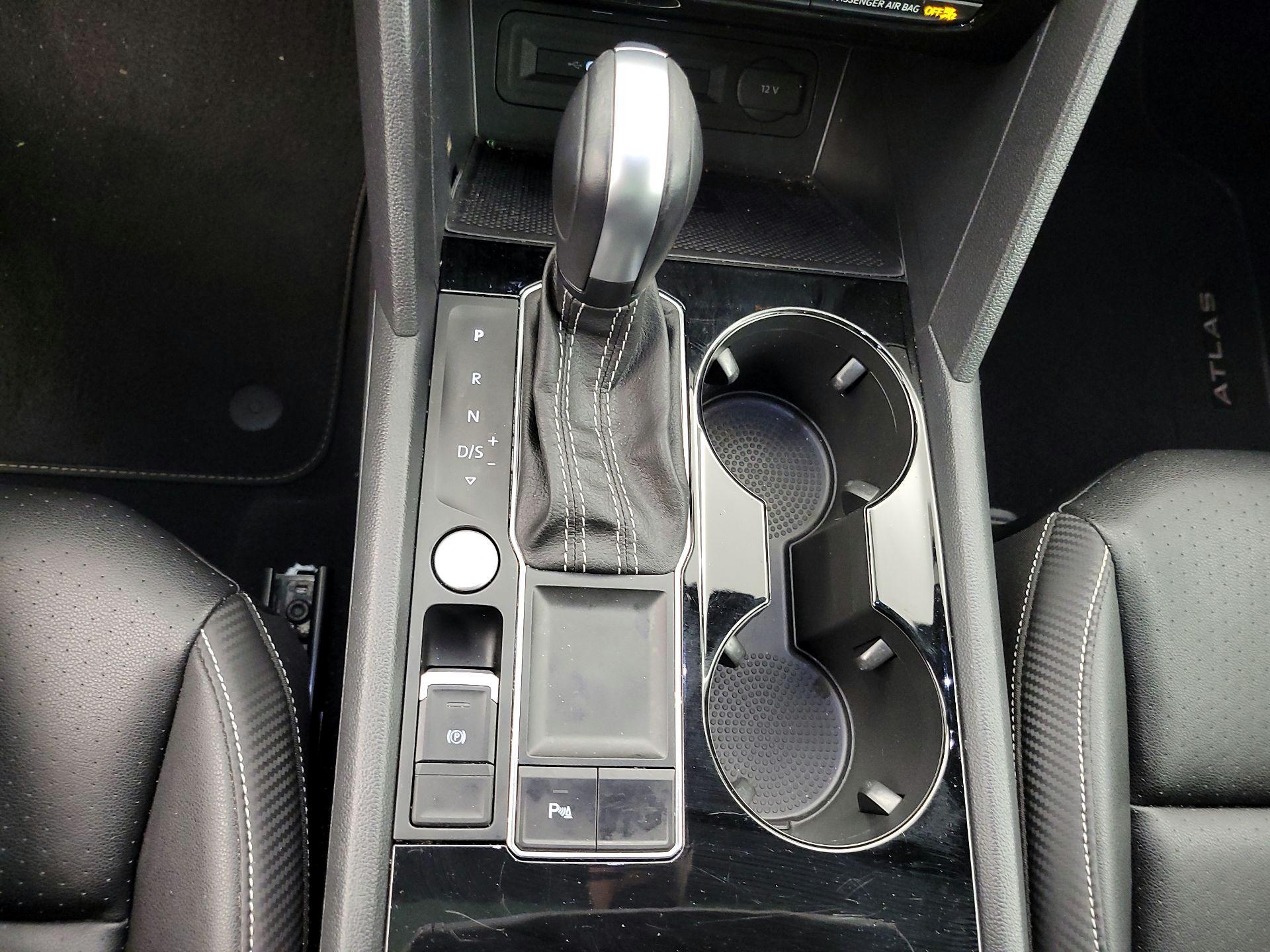 Thumbnail: 2023 Volkswagen Atlas - 17