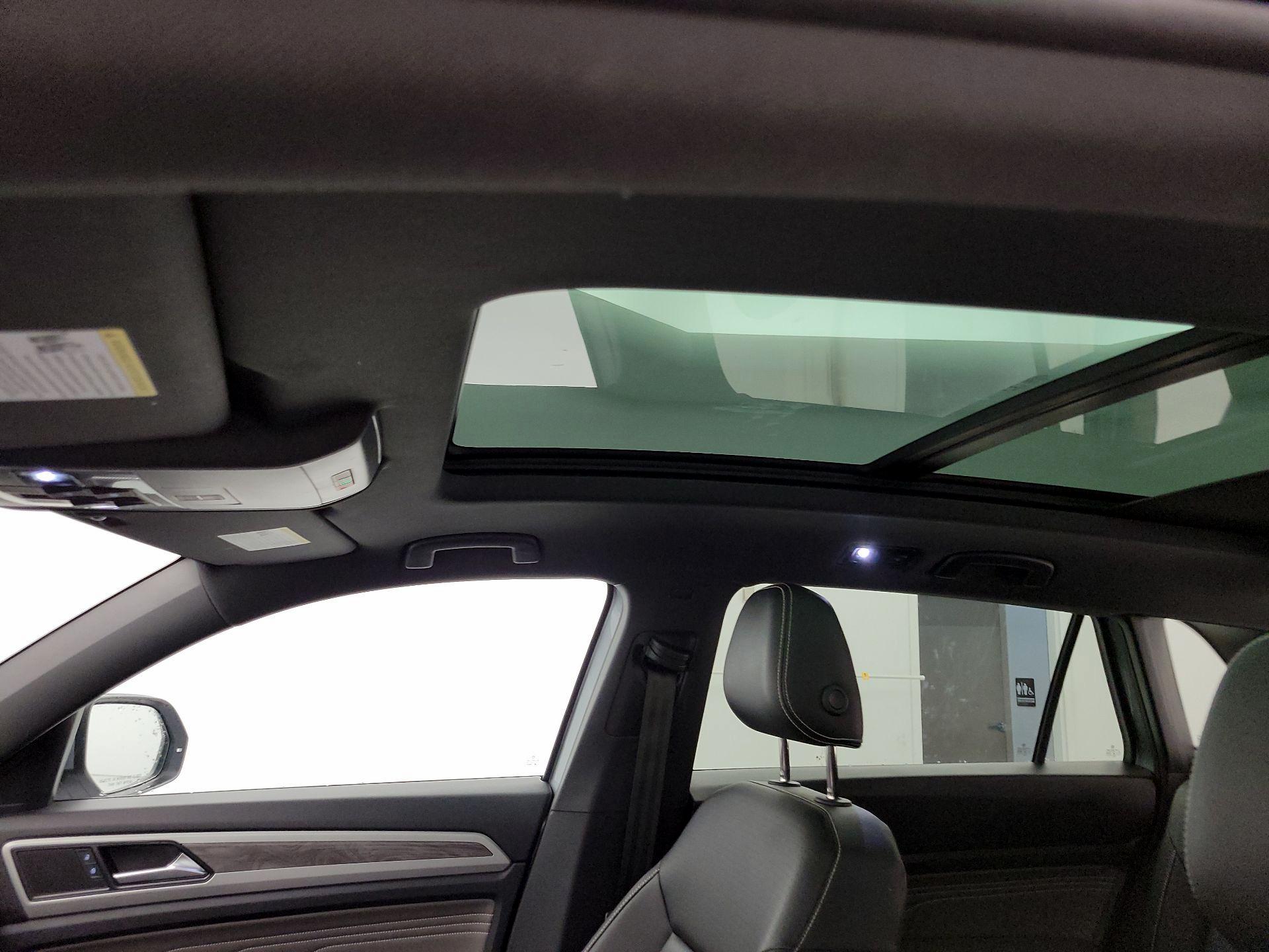 Thumbnail: 2023 Volkswagen Atlas - 19