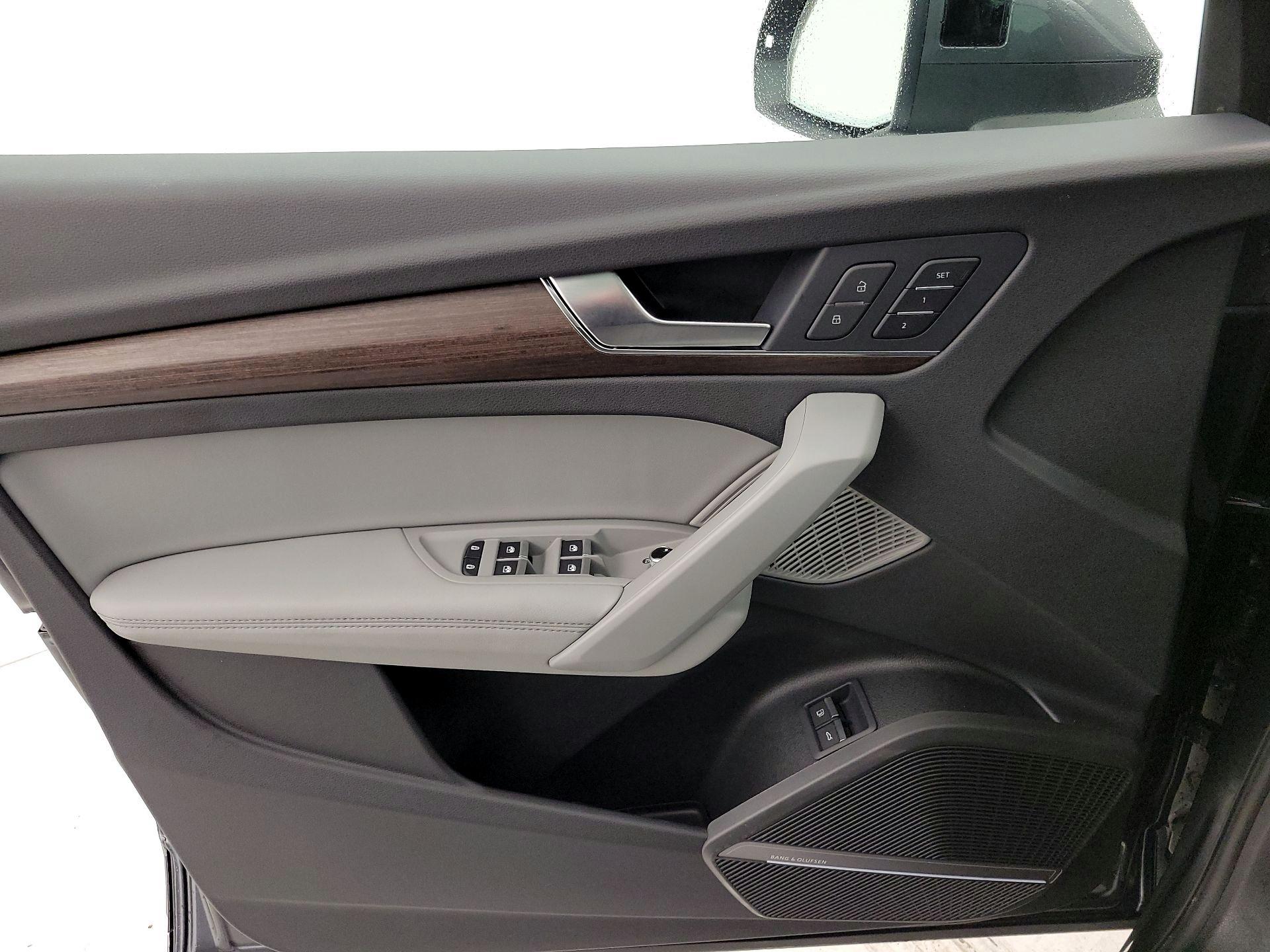 Thumbnail: 2024 Audi Q5 - 12