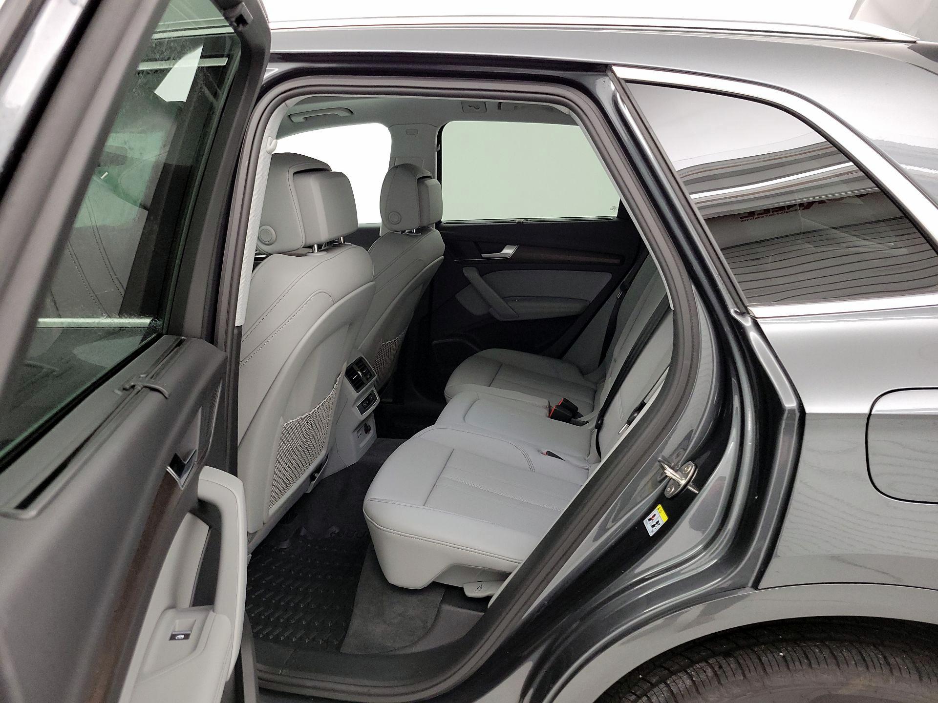 Thumbnail: 2024 Audi Q5 - 20