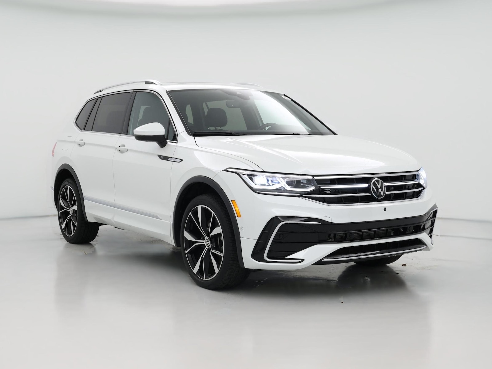 2024 Volkswagen Tiguan SEL R-LINE