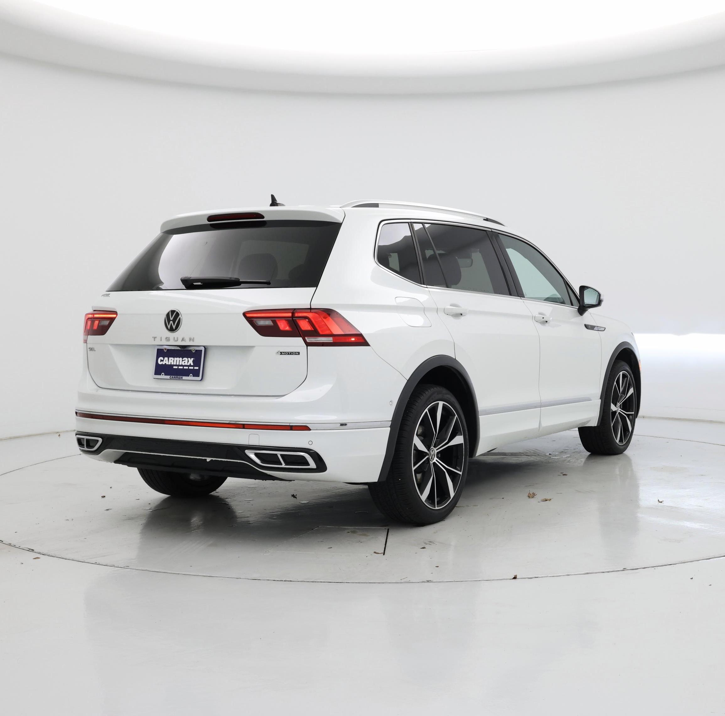 Thumbnail: 2024 Volkswagen Tiguan - 8