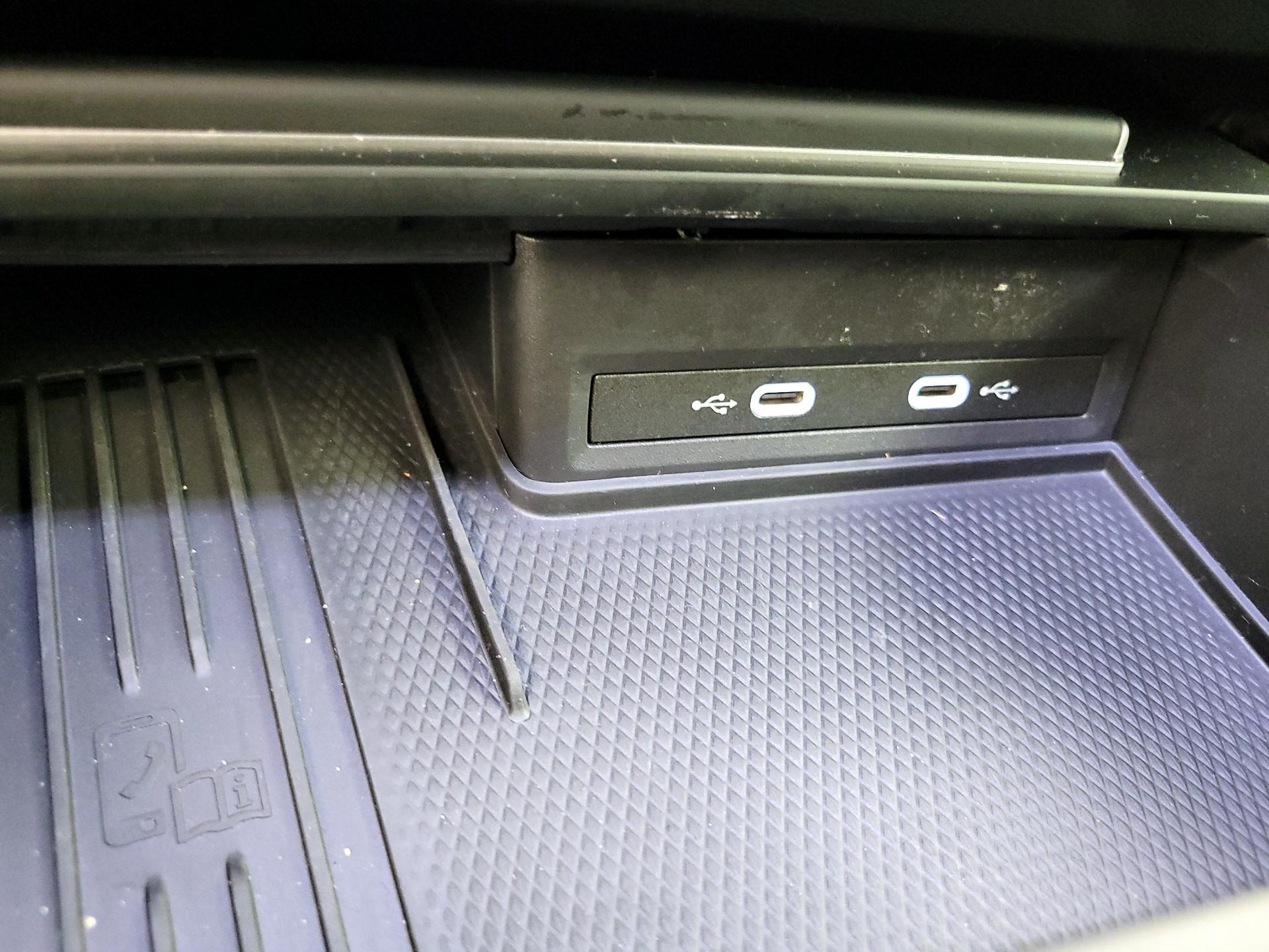 Thumbnail: 2025 Volkswagen Atlas - 18