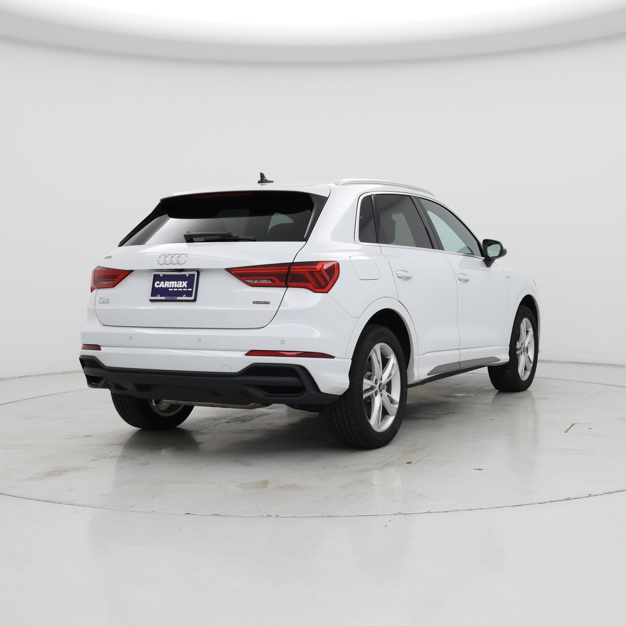 Thumbnail: 2024 Audi Q3 - 8